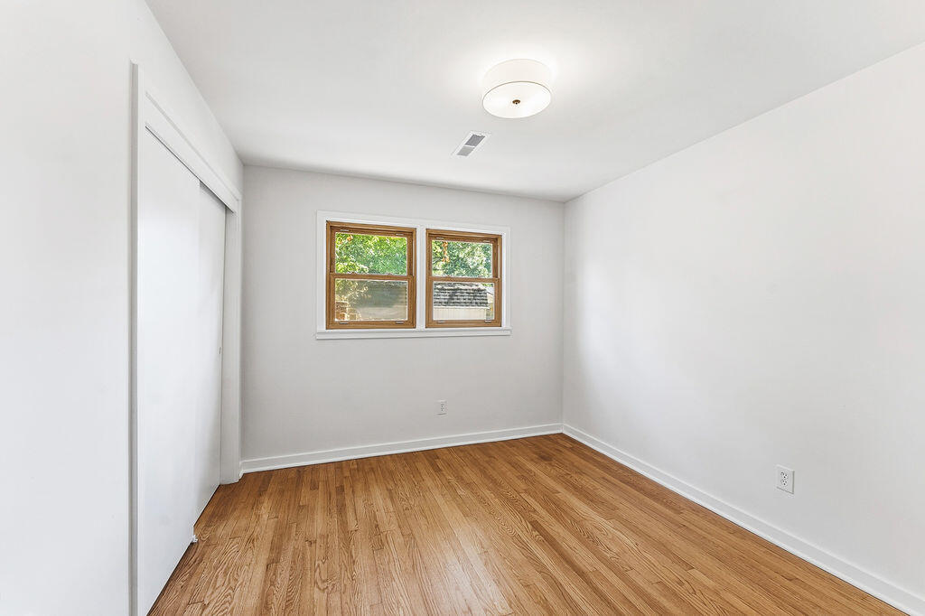 2134 East Crestview Street Property Photo 27