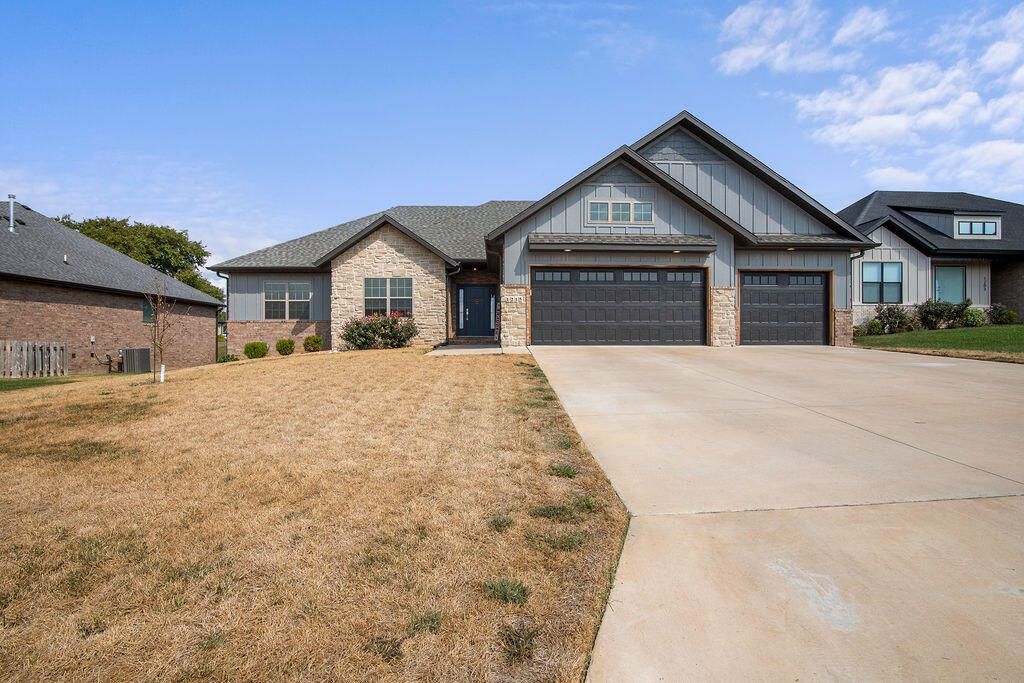 1215 West Sage Court Property Photo 1
