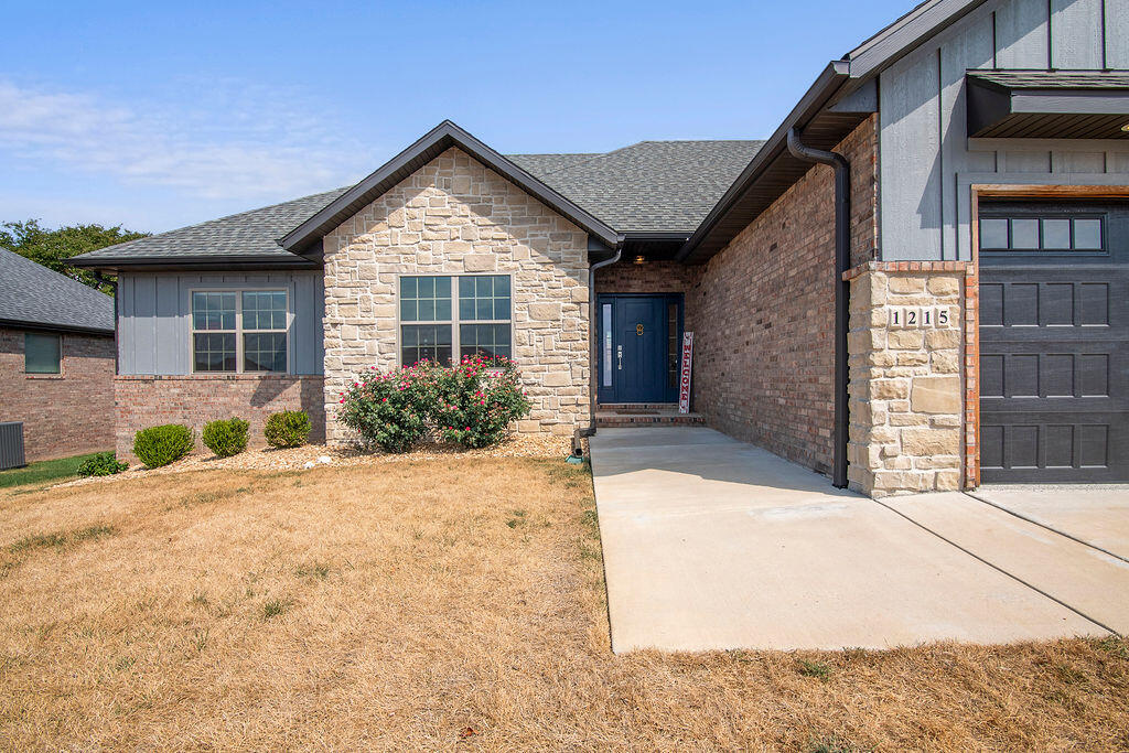1215 West Sage Court Property Photo 3