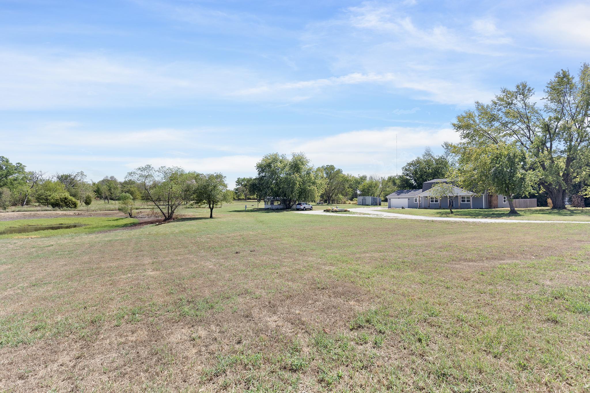 1403 North Central City Road Property Photo 4