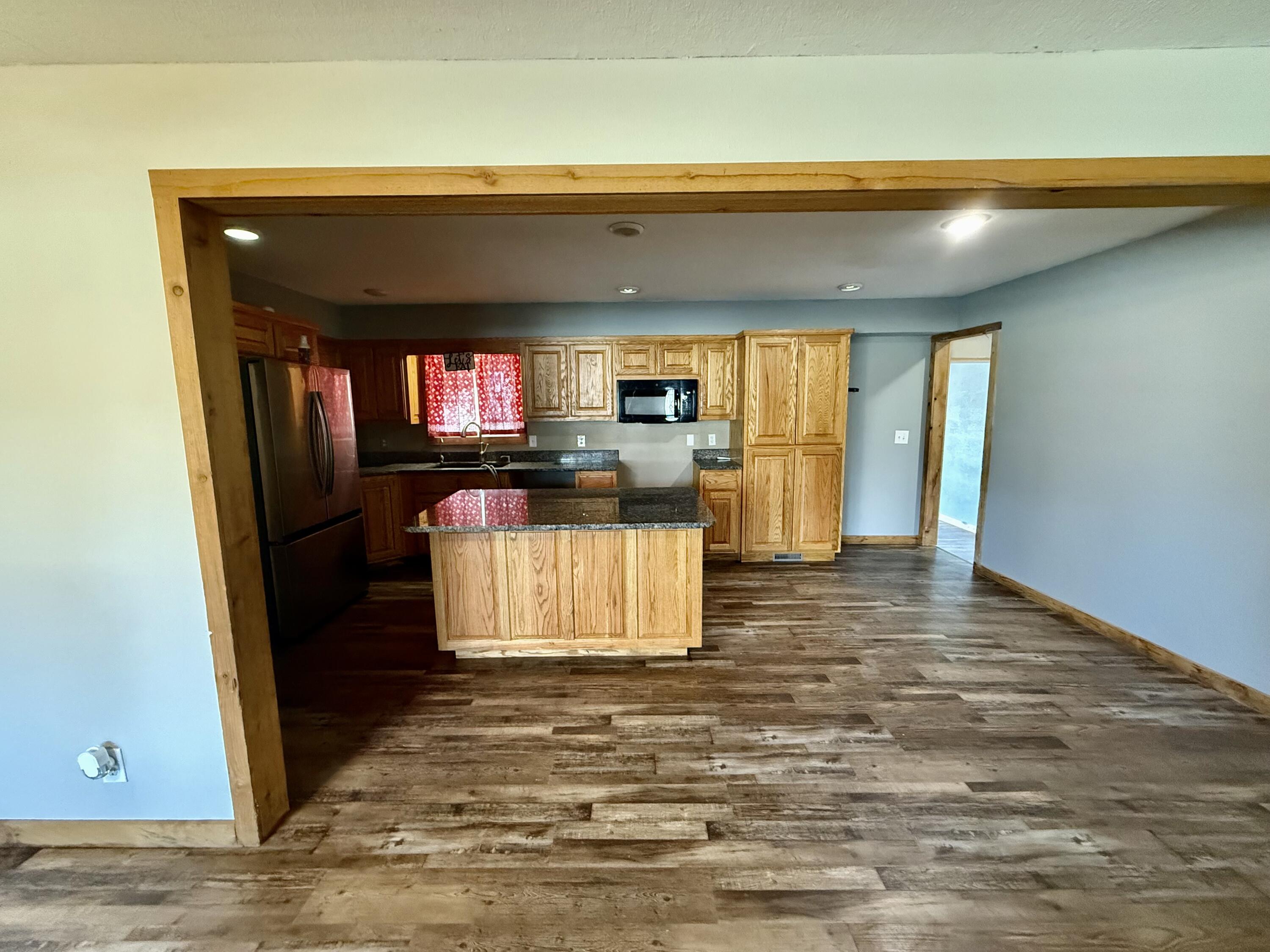 605 State Highway 76 Property Photo 7