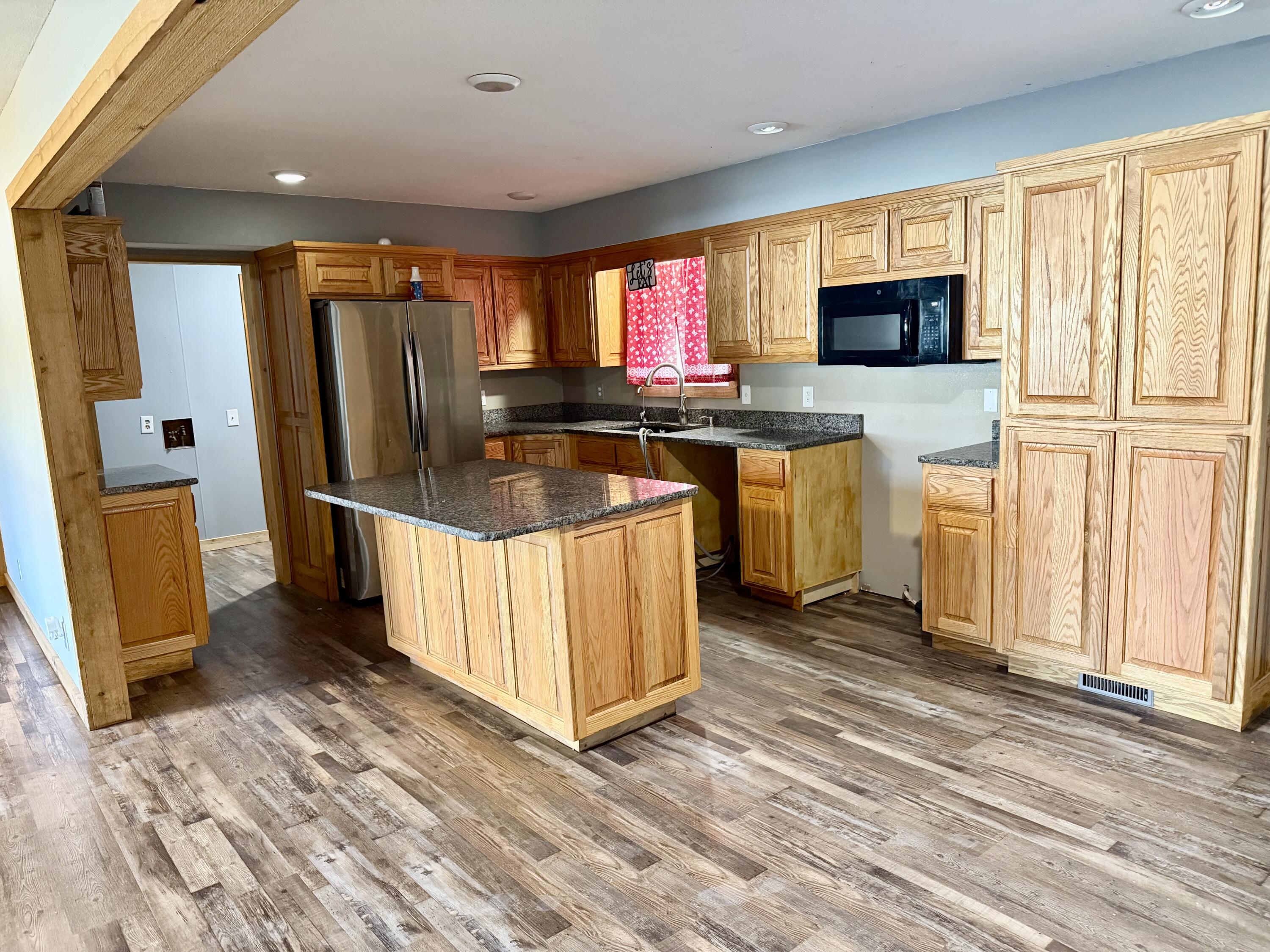 605 State Highway 76 Property Photo 12