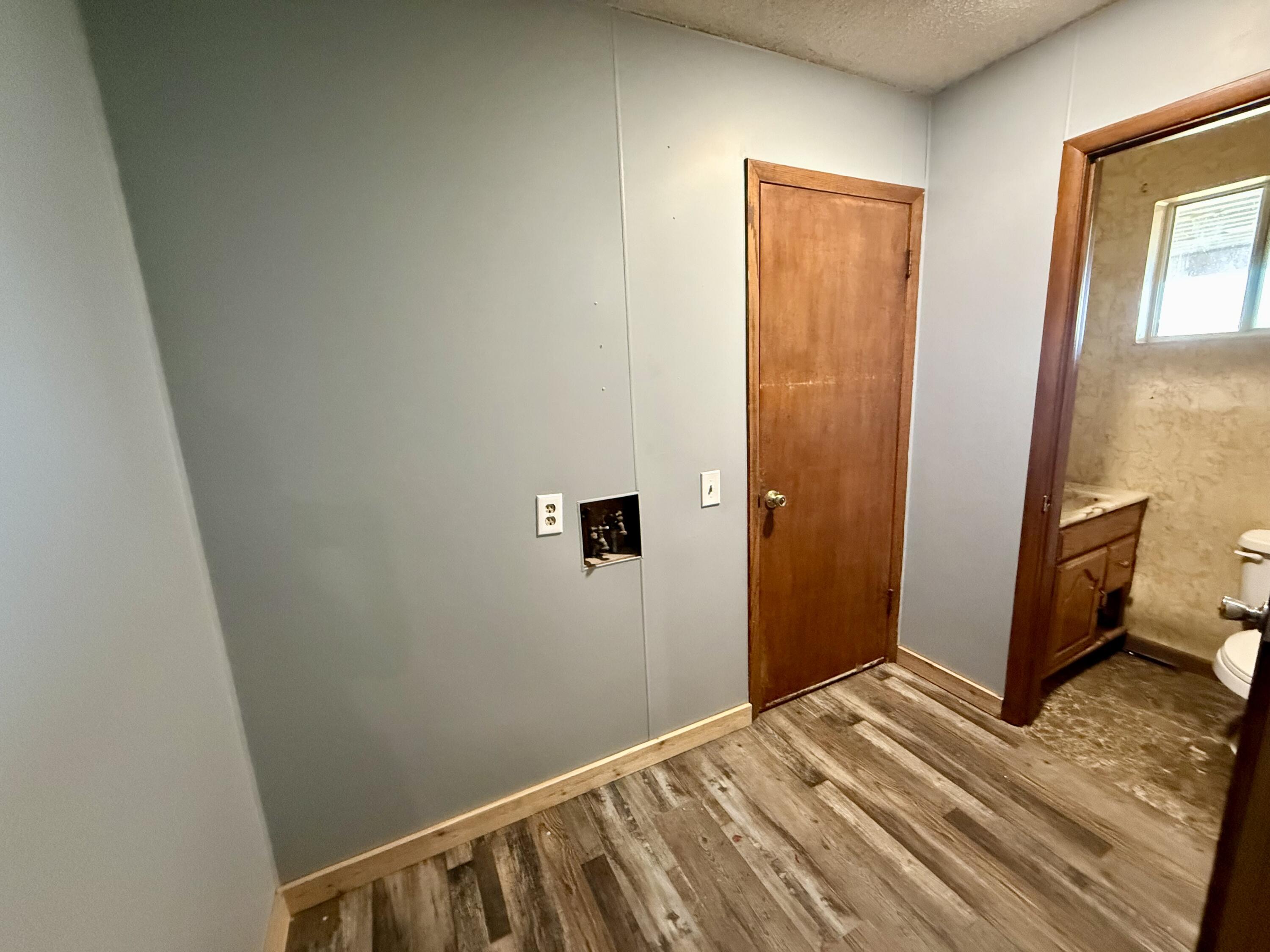 605 State Highway 76 Property Photo 14