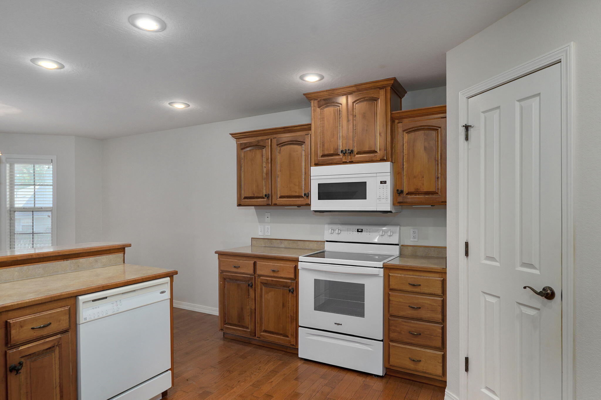 736 North Allison Street Property Photo 16