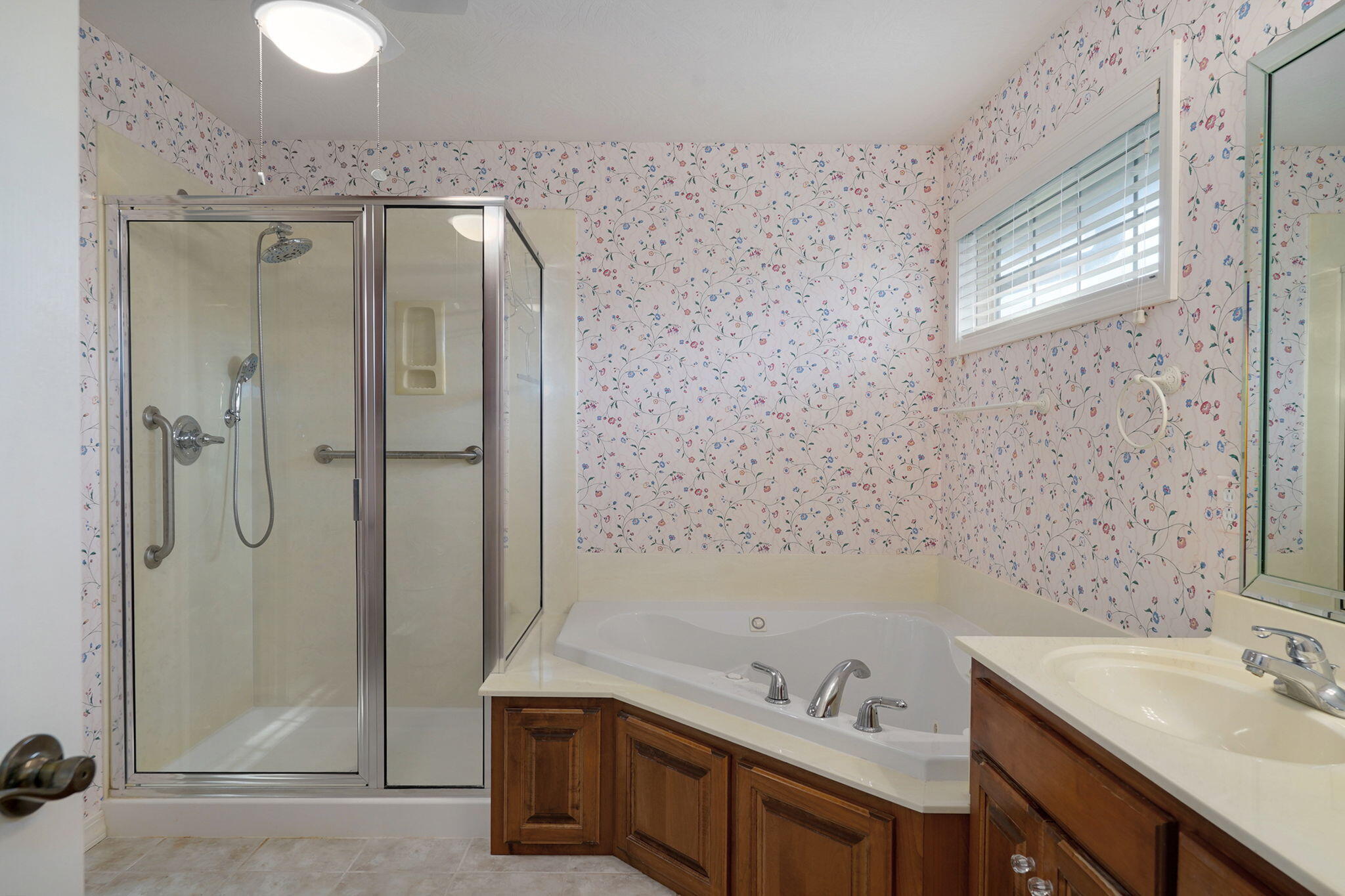 736 North Allison Street Property Photo 23