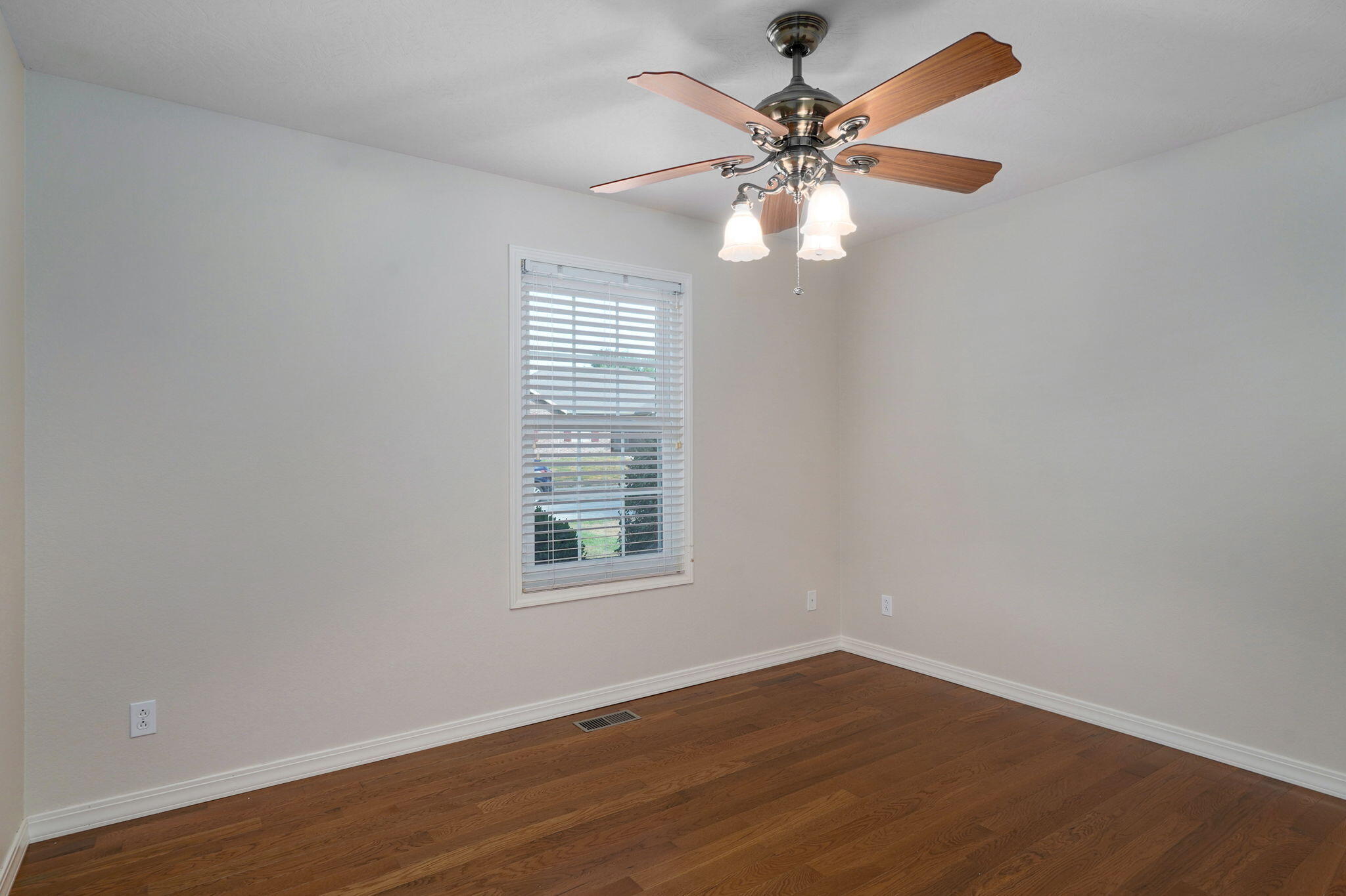 736 North Allison Street Property Photo 28