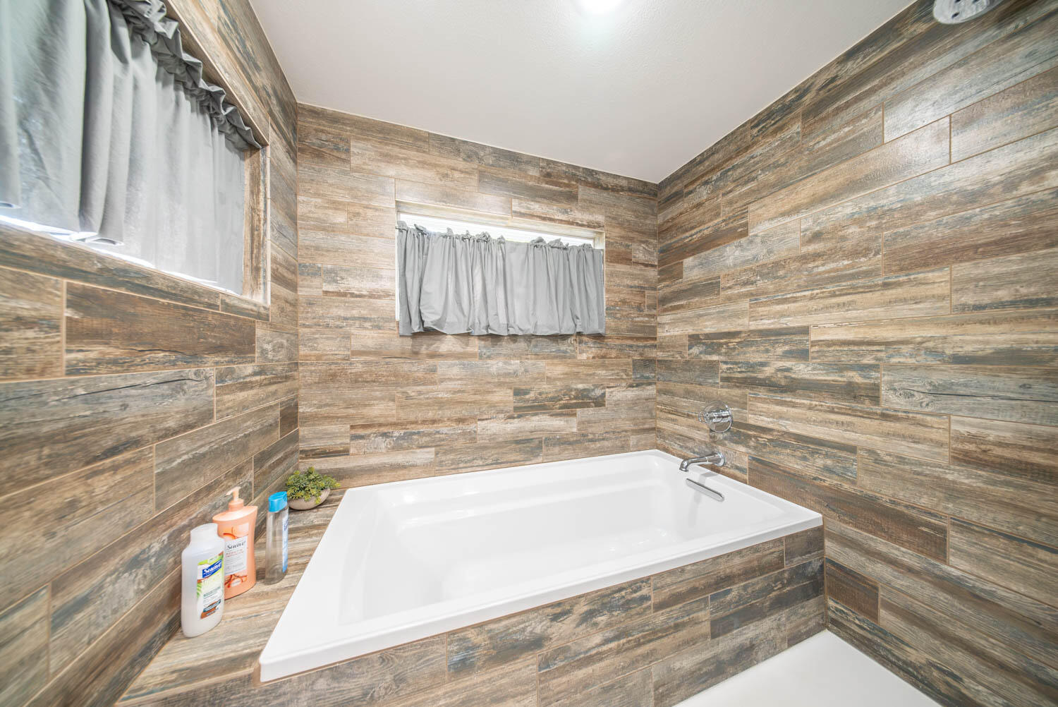 168 Riverview Drive Property Photo 10