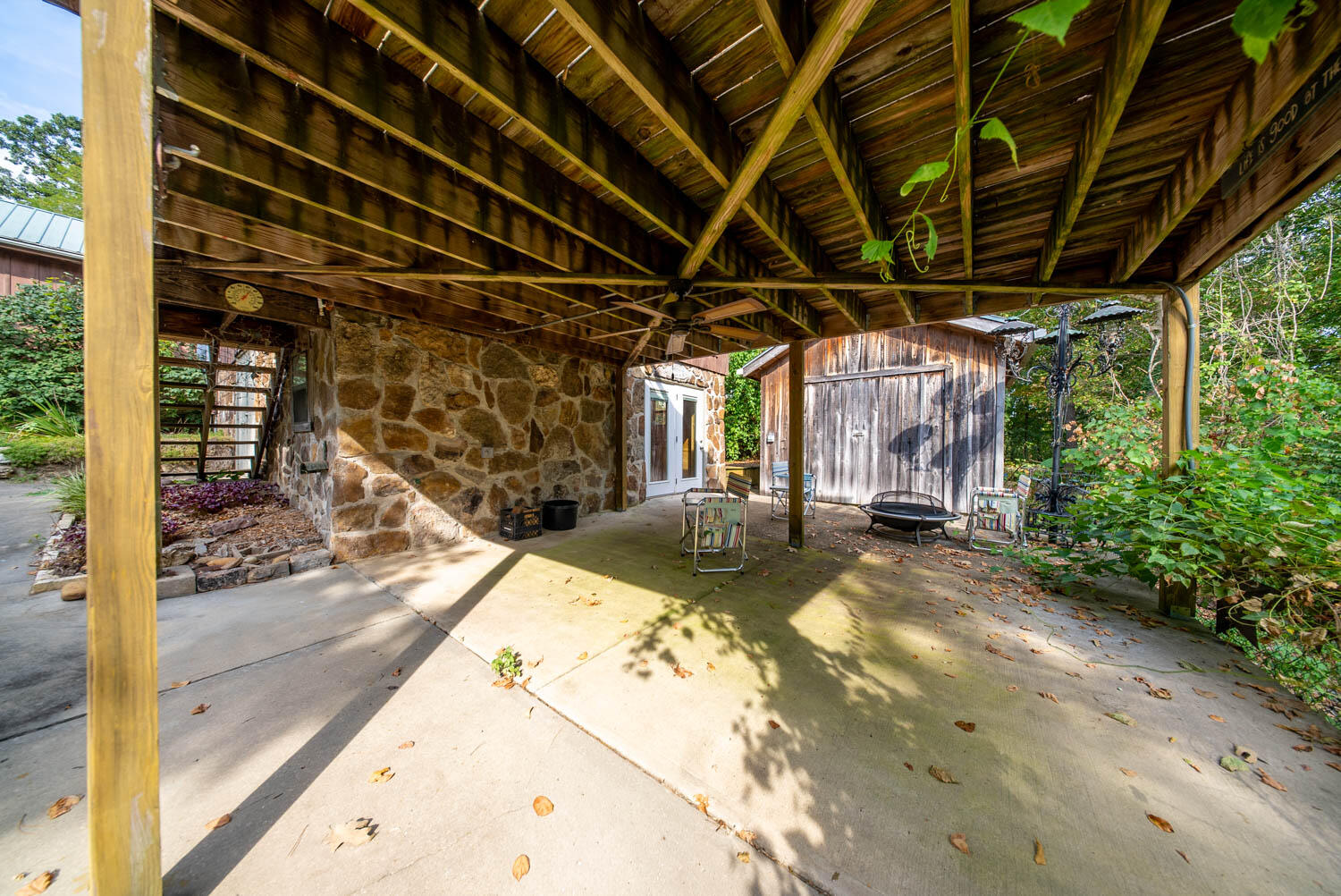 168 Riverview Drive Property Photo 33