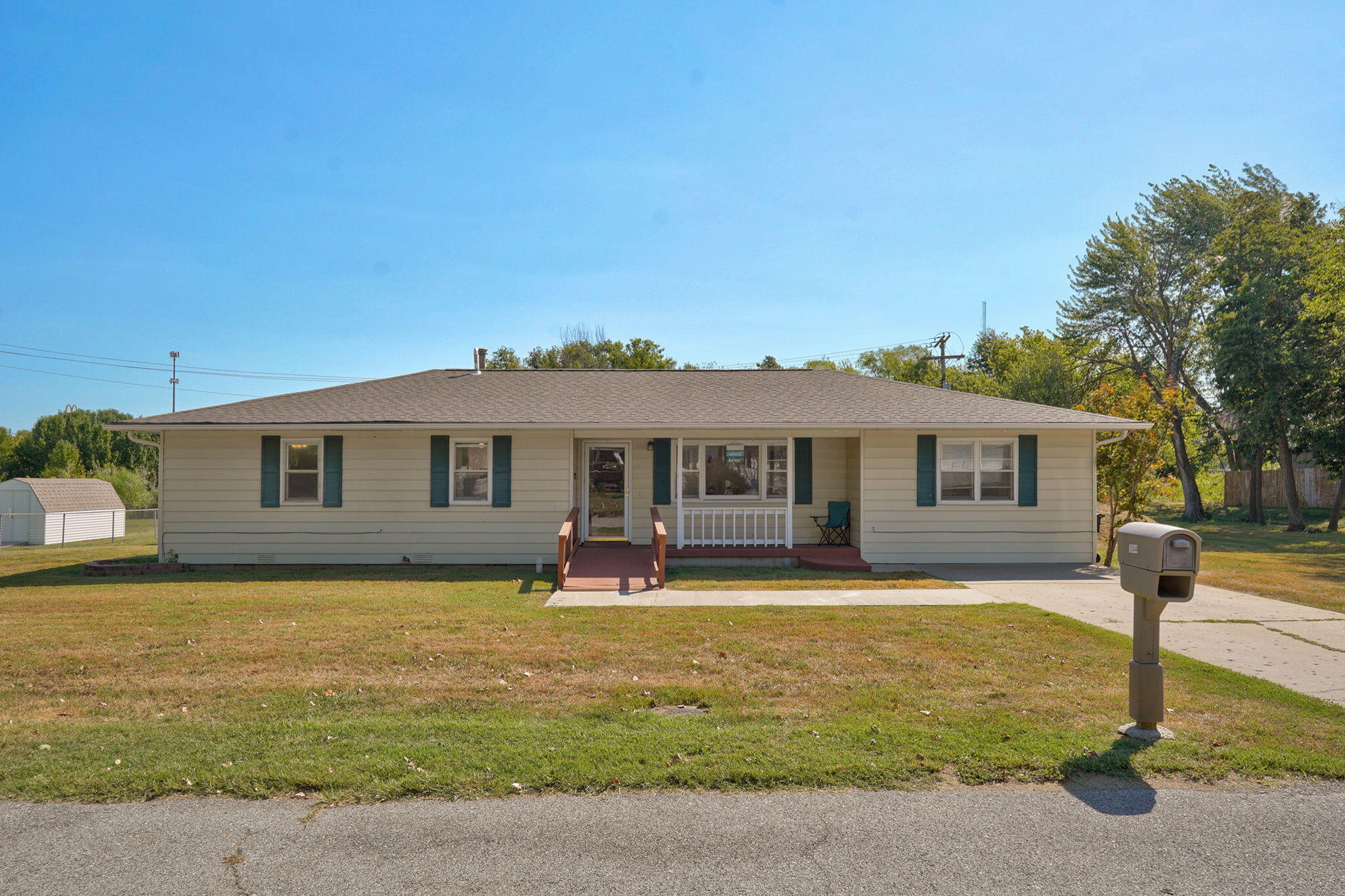 1344 Woodlawn Avenue Property Photo 1