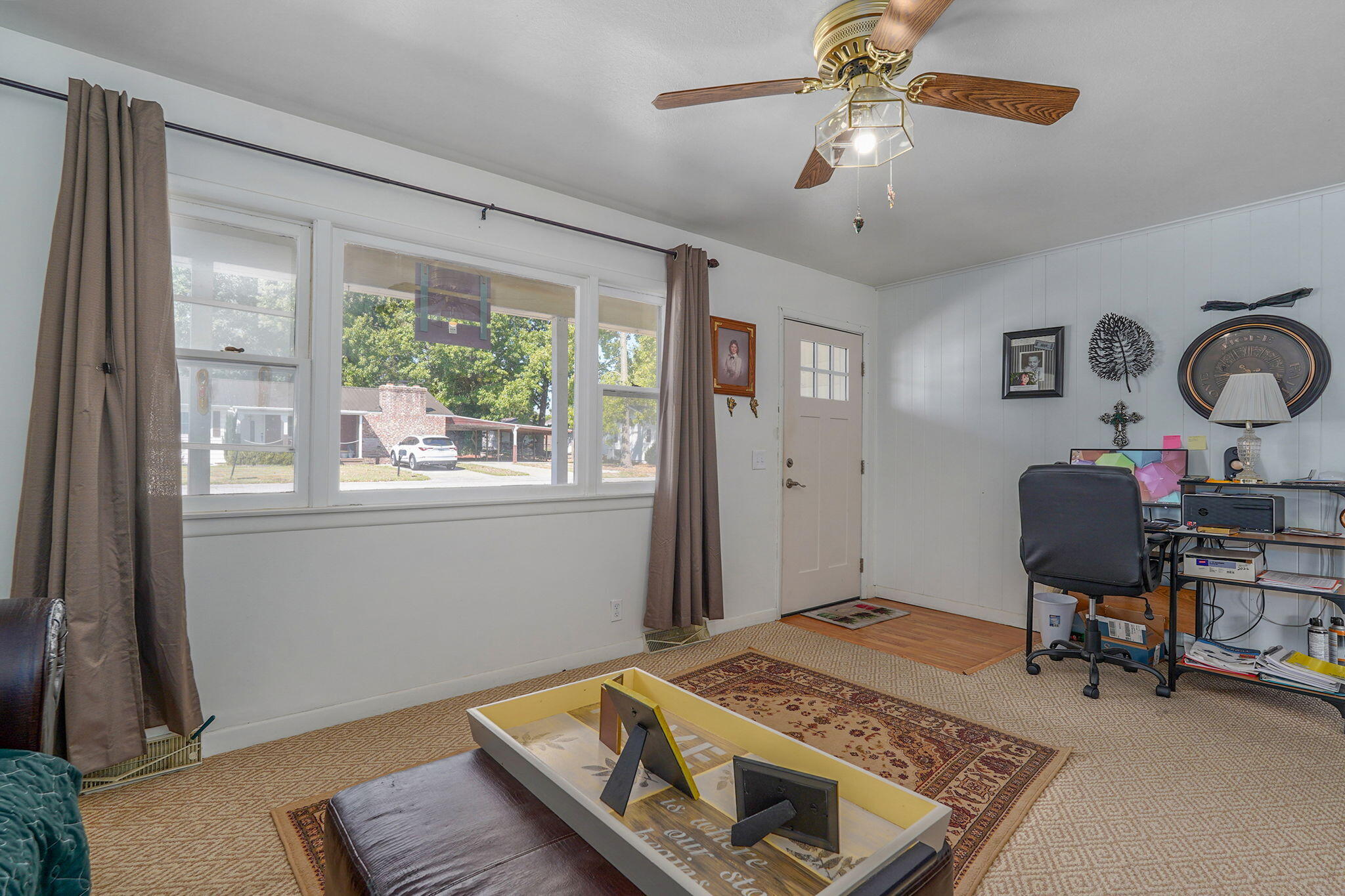 1344 Woodlawn Avenue Property Photo 4