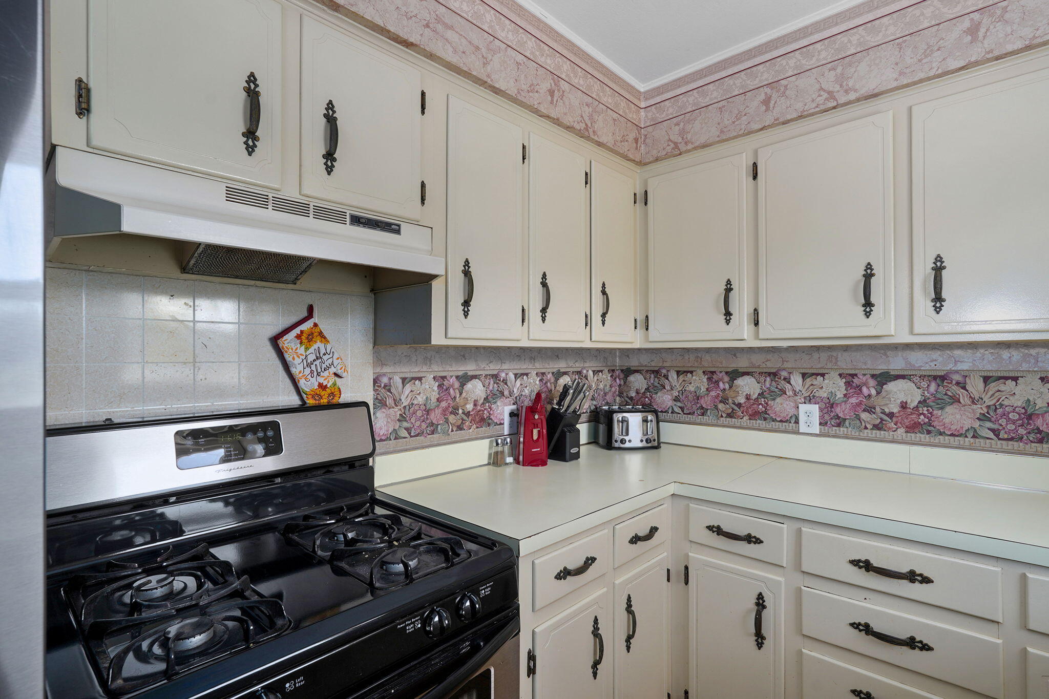 1344 Woodlawn Avenue Property Photo 8