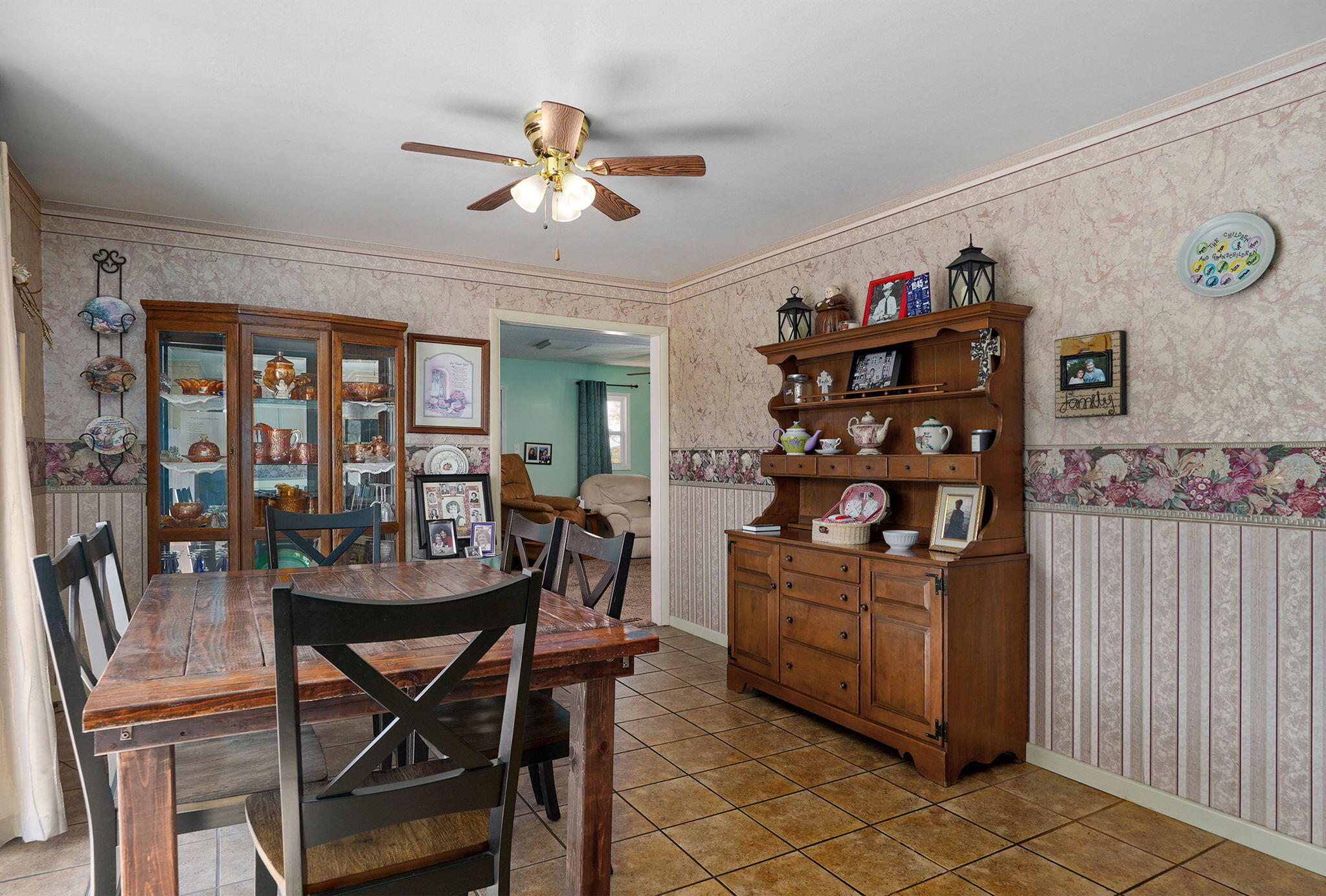 1344 Woodlawn Avenue Property Photo 9