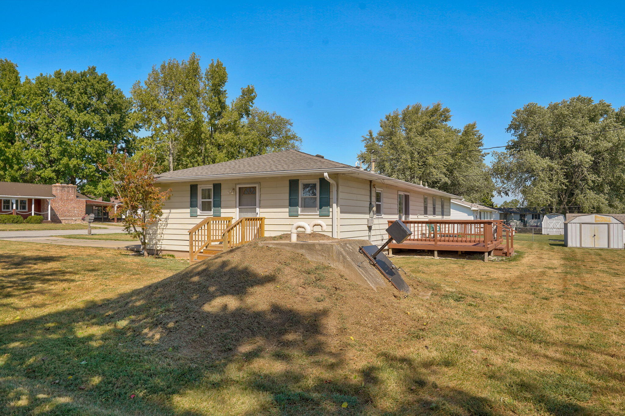1344 Woodlawn Avenue Property Photo 24