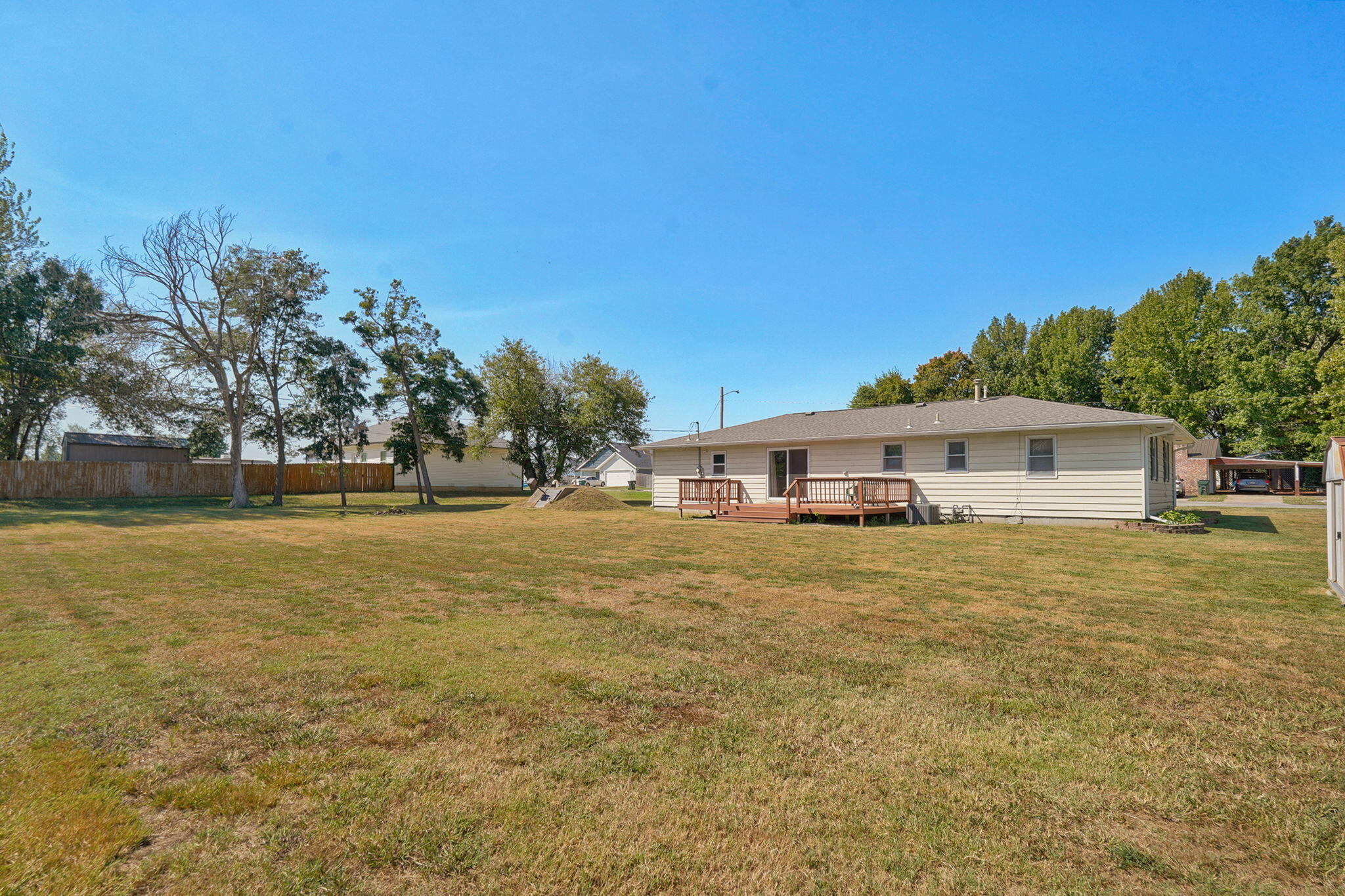 1344 Woodlawn Avenue Property Photo 31