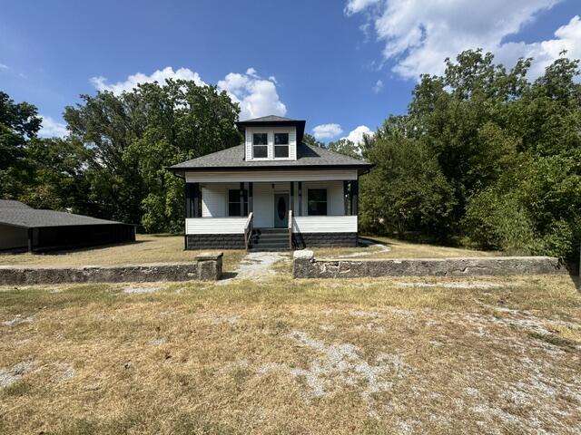 107 East Odell Street Property Photo 2