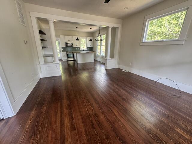 107 East Odell Street Property Photo 4