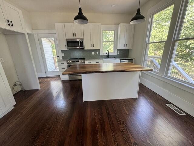 107 East Odell Street Property Photo 6