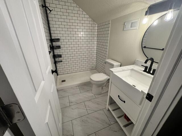 107 East Odell Street Property Photo 11