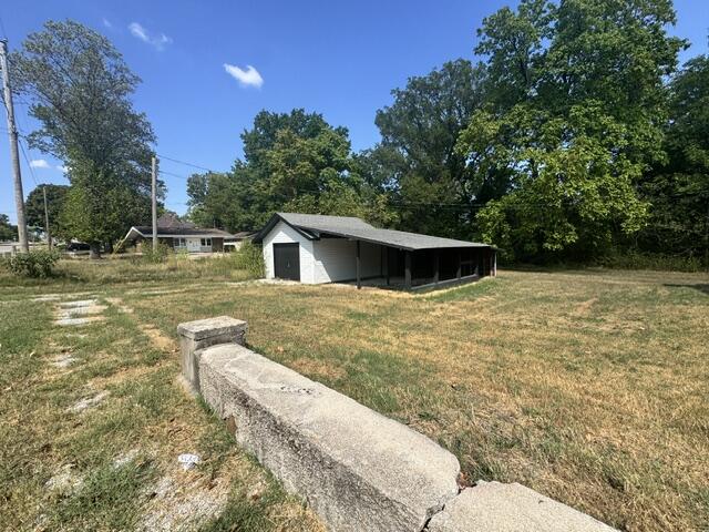 107 East Odell Street Property Photo 18