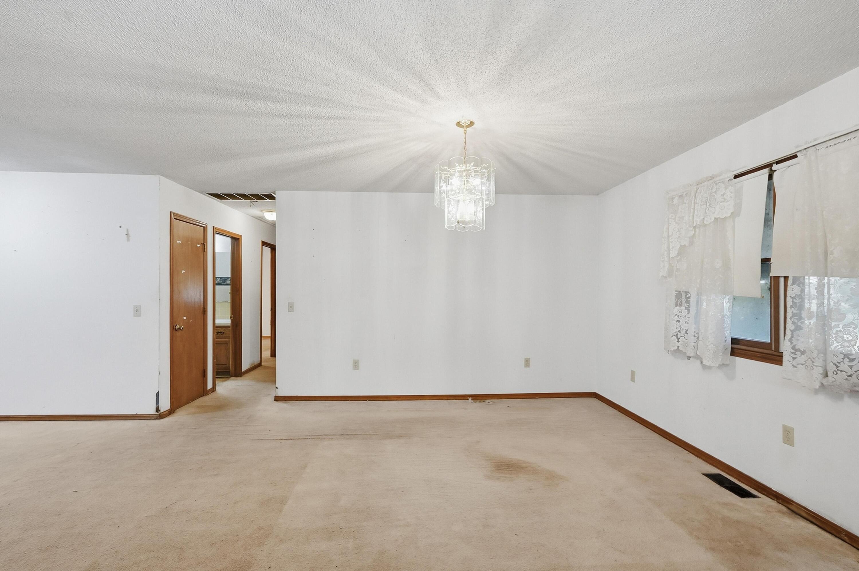 1200 Clinton Street Property Photo 7