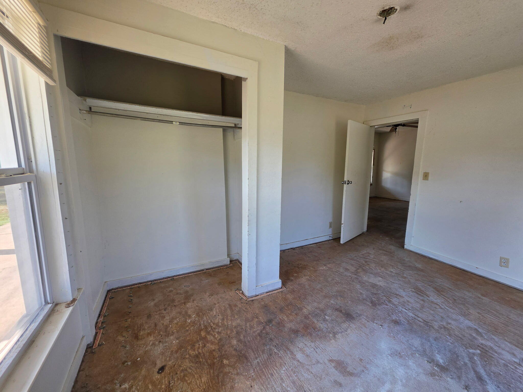406 North Garfield Street Property Photo 6