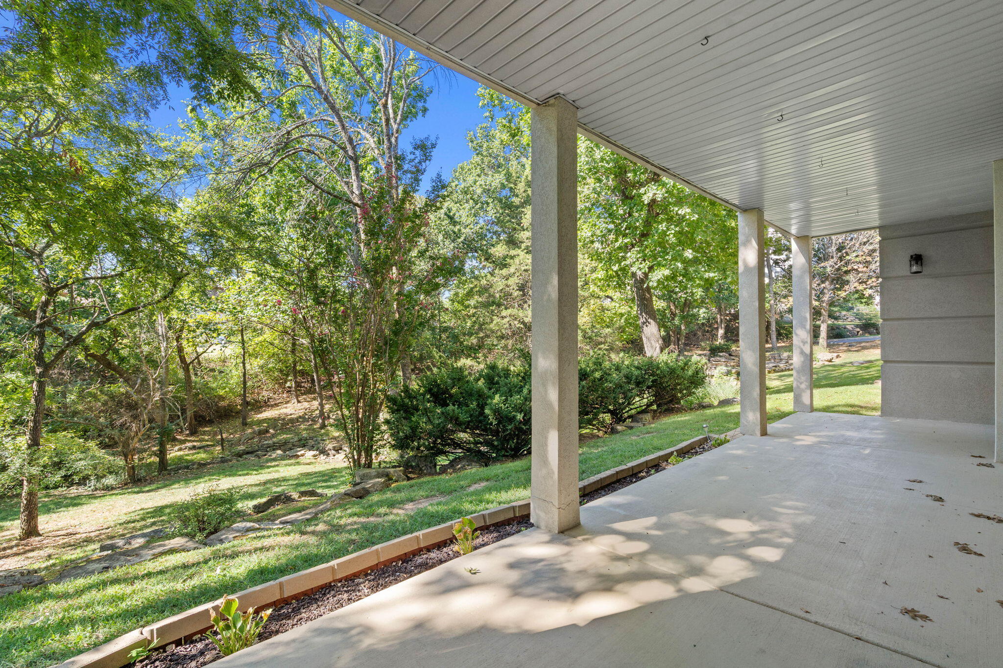 106 Oxford Drive 1 Property Photo 30
