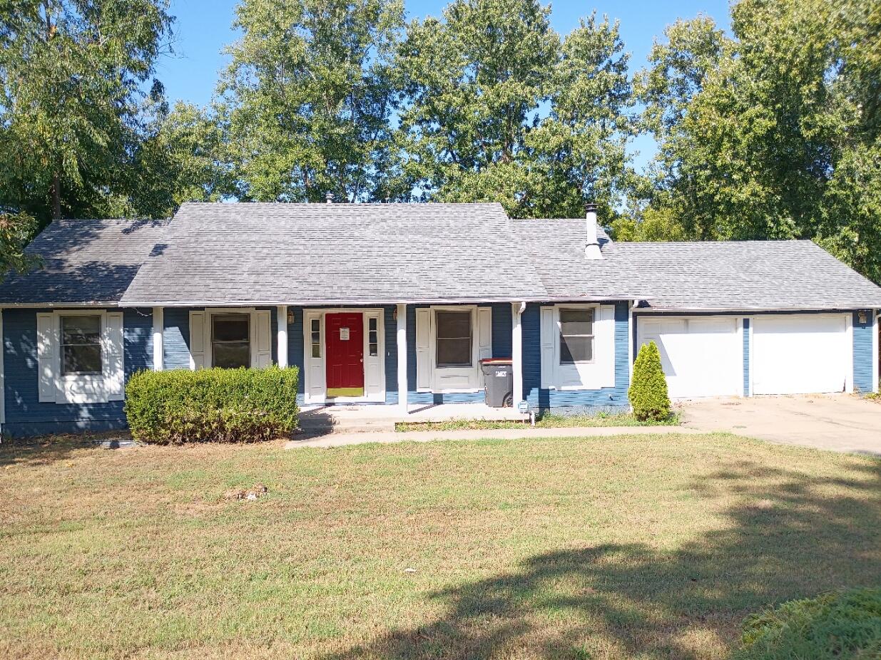 1420 Oakhill Drive Property Photo 1