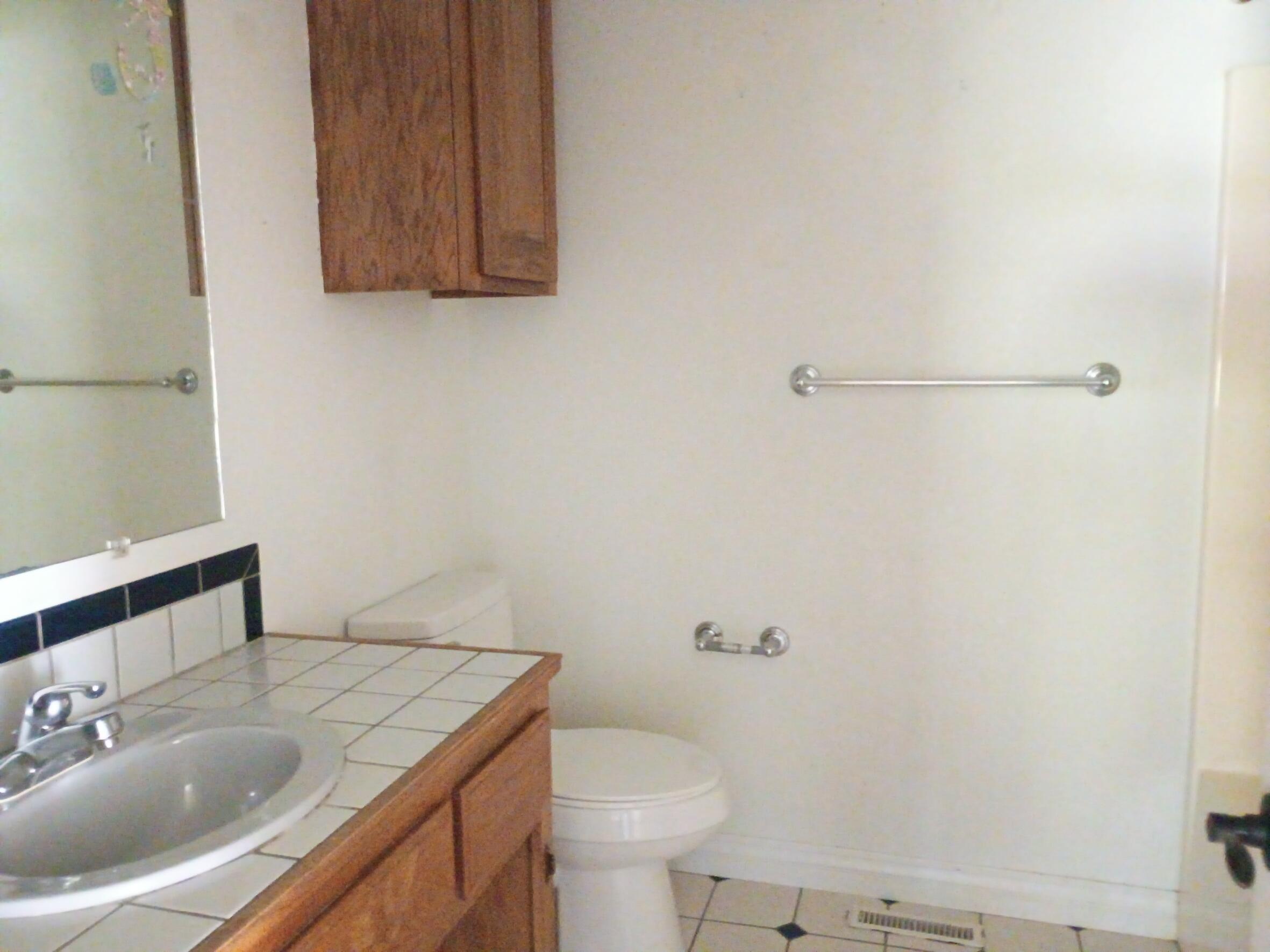 1420 Oakhill Drive Property Photo 18