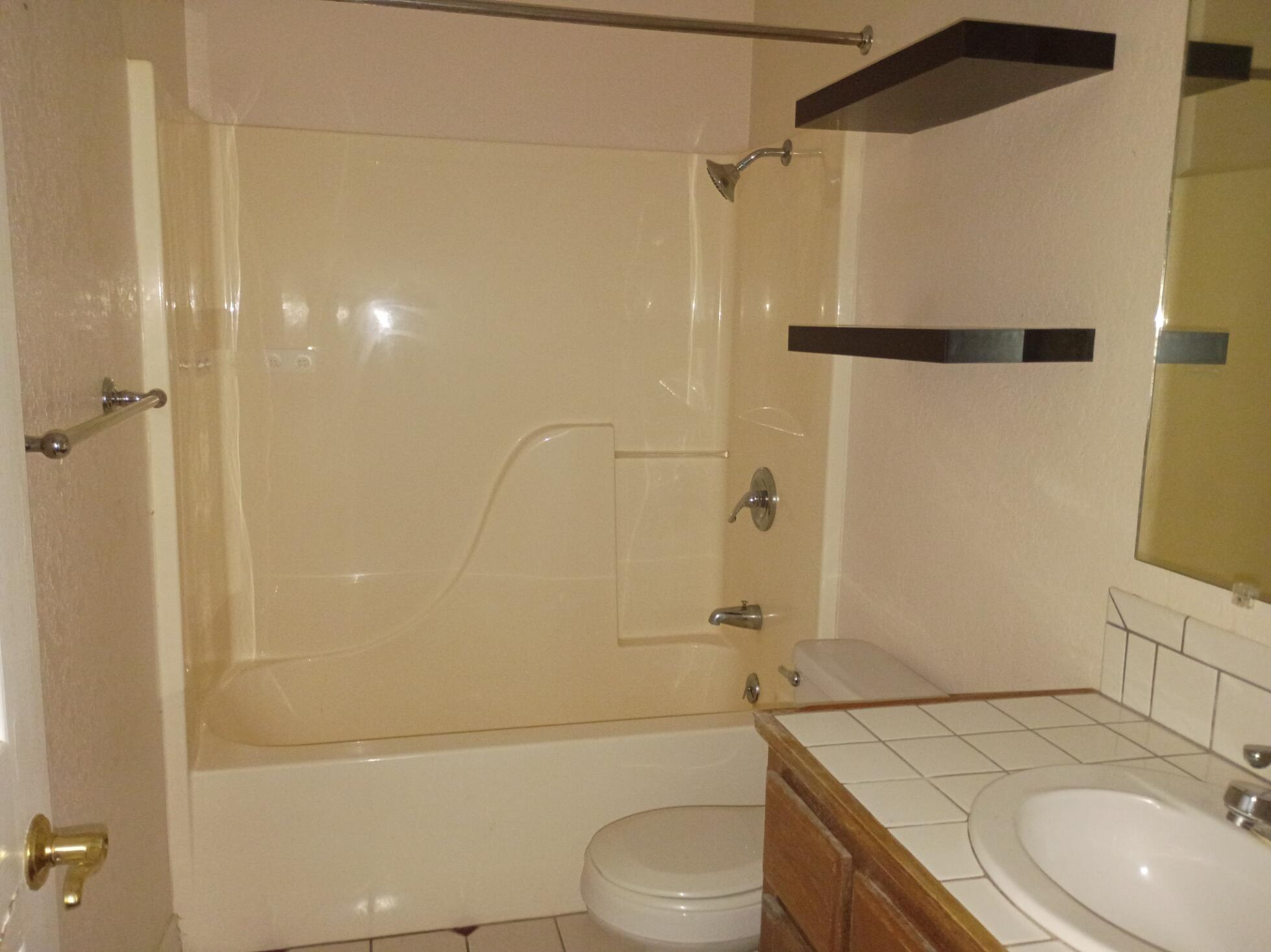 1420 Oakhill Drive Property Photo 19