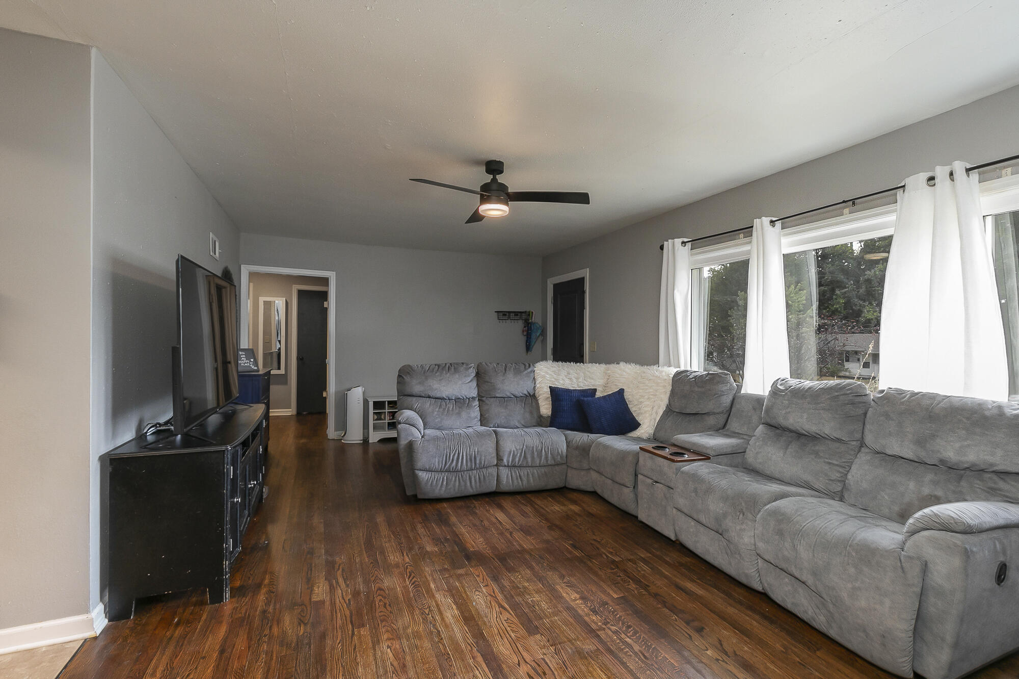 1810 South Thelma Avenue Property Photo 7