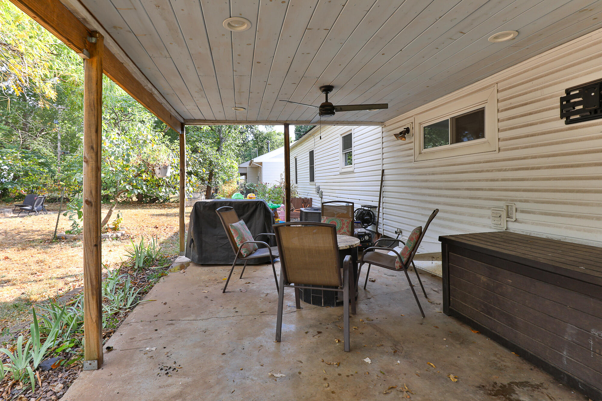1810 South Thelma Avenue Property Photo 23
