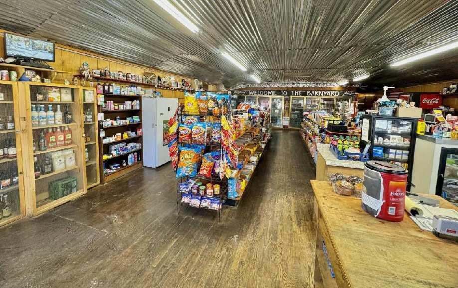 3177 St Highway T Property Photo 8