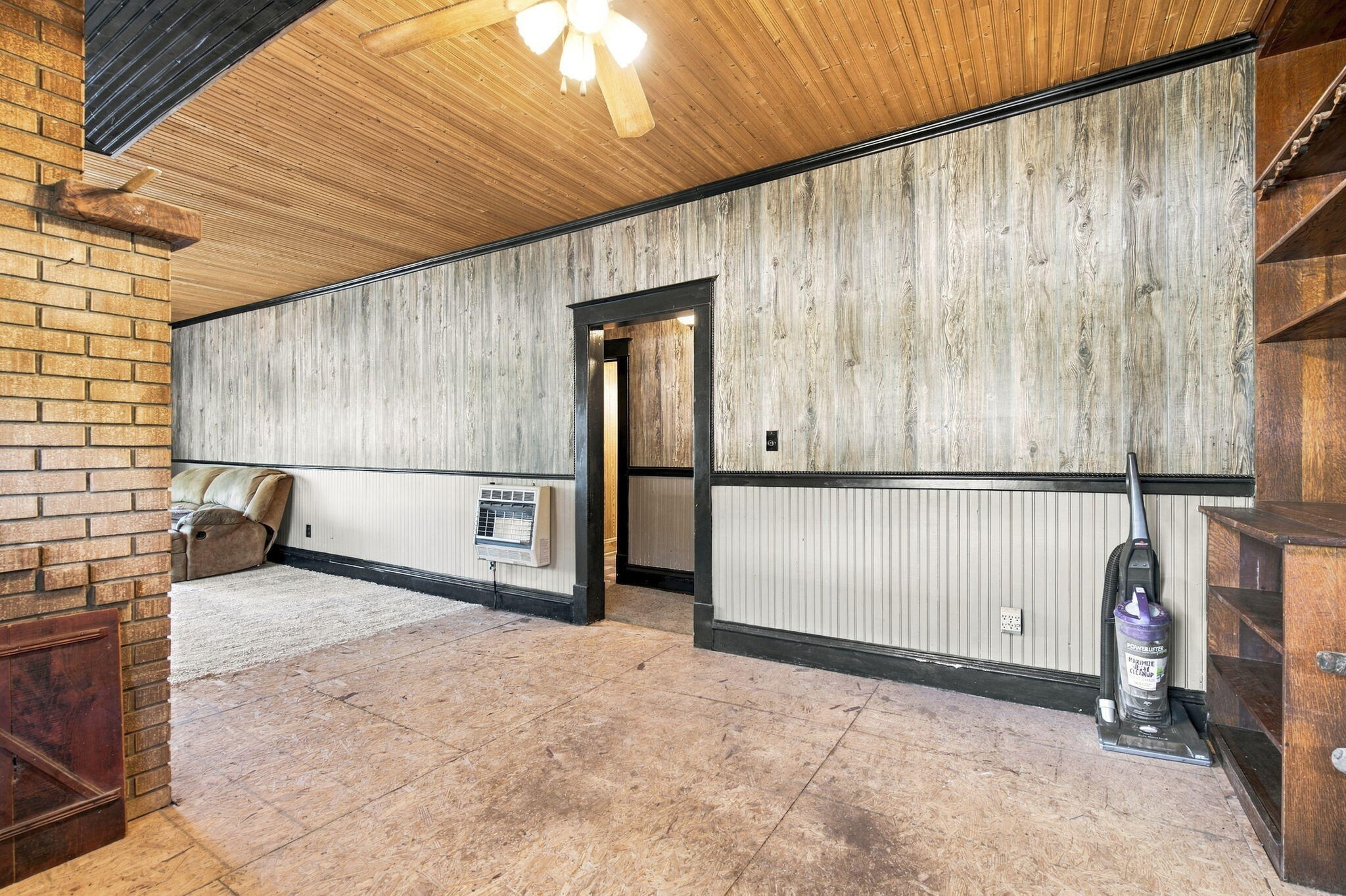 108 North Chestnut Street Property Photo 4