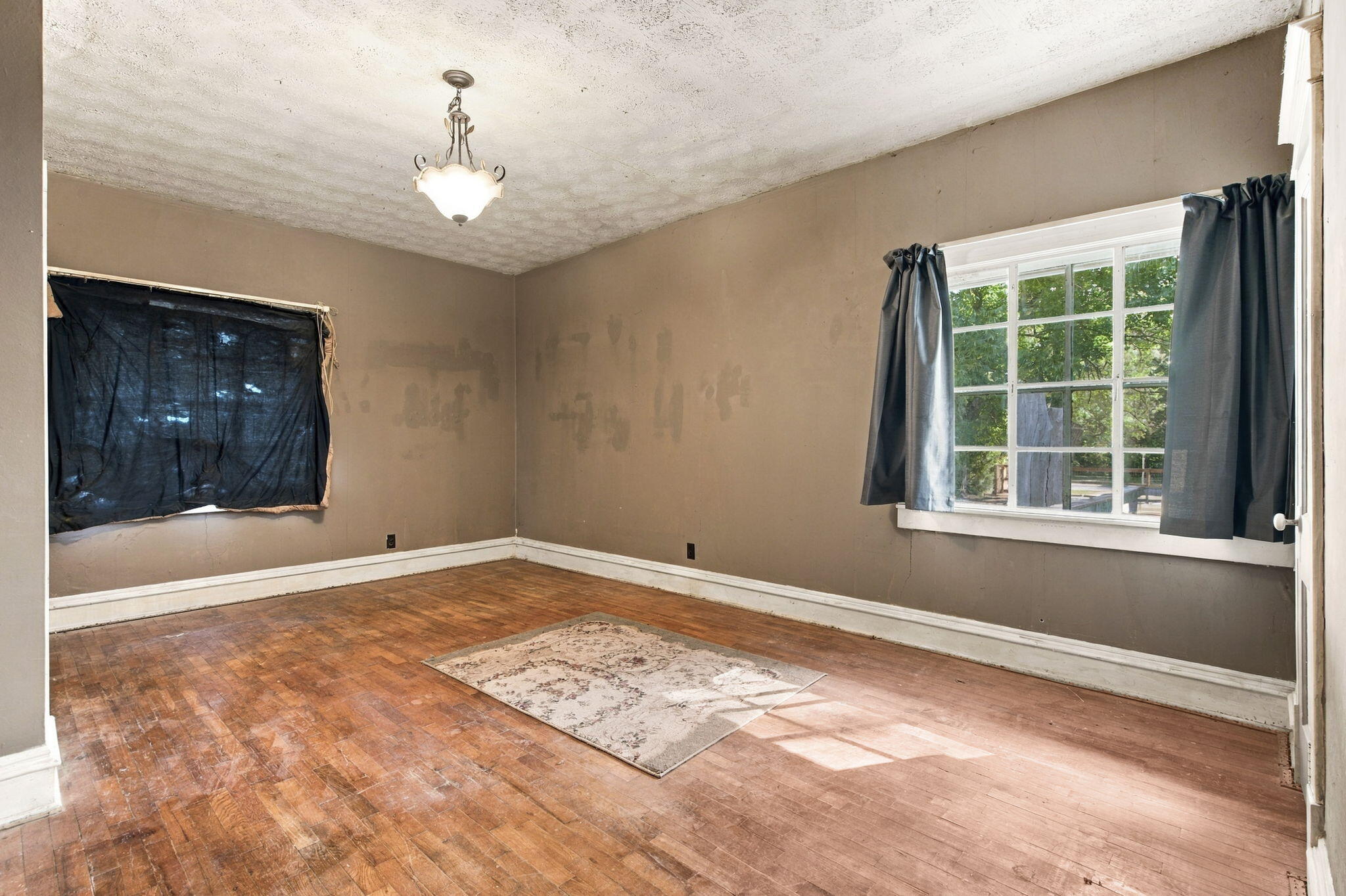 108 North Chestnut Street Property Photo 14