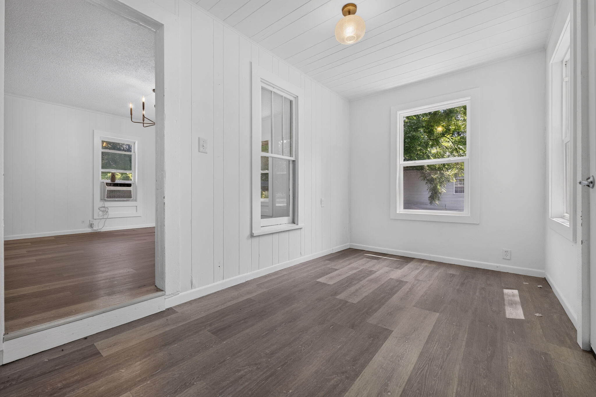 604 West Woodbine Road Property Photo 5
