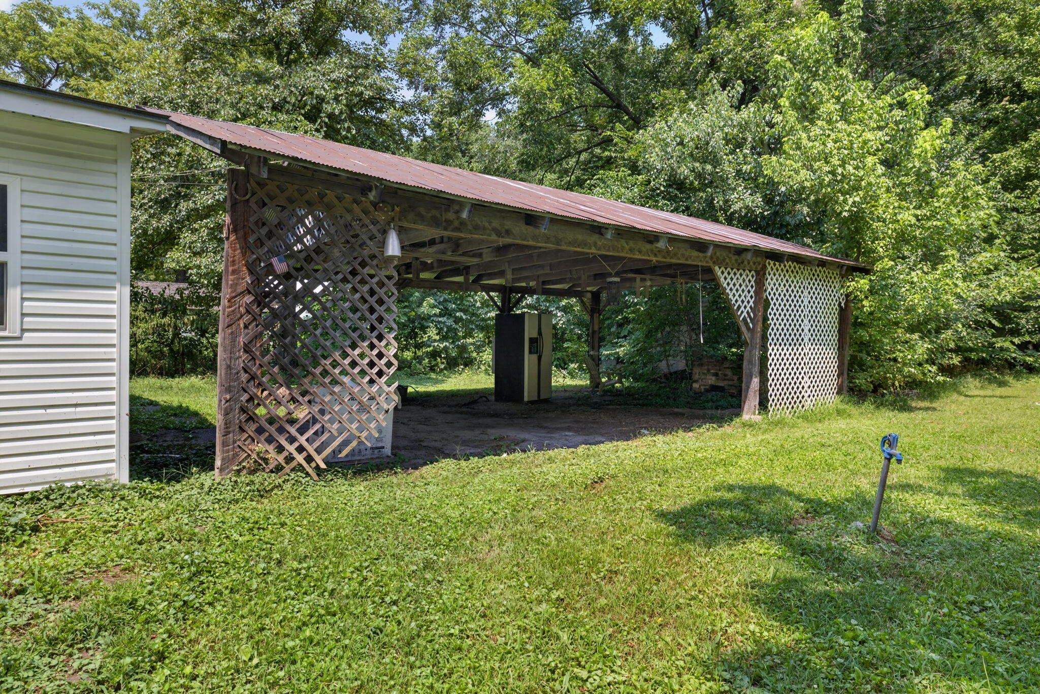 604 West Woodbine Road Property Photo 23