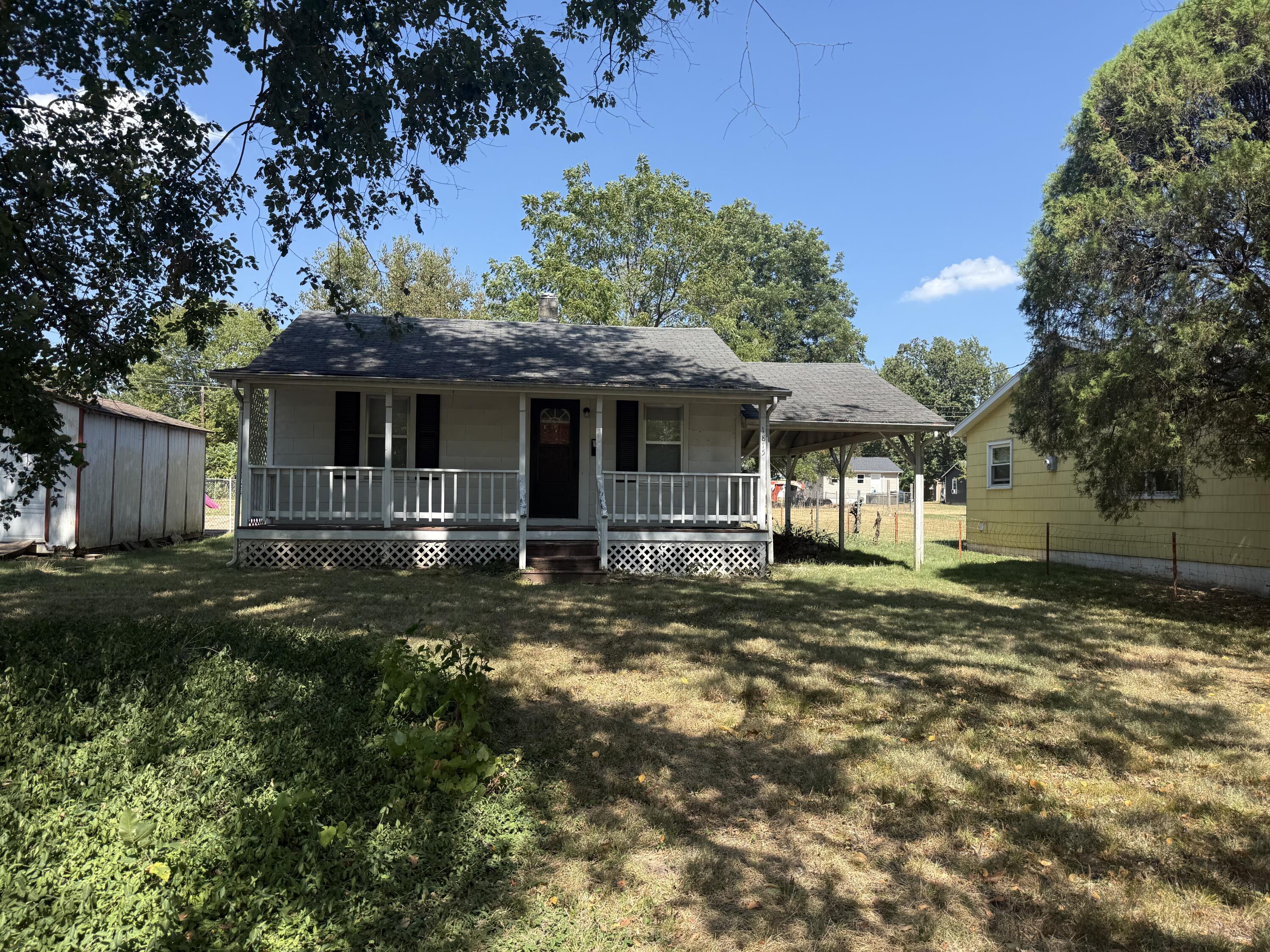 1815 West Scott Street Property Photo 1