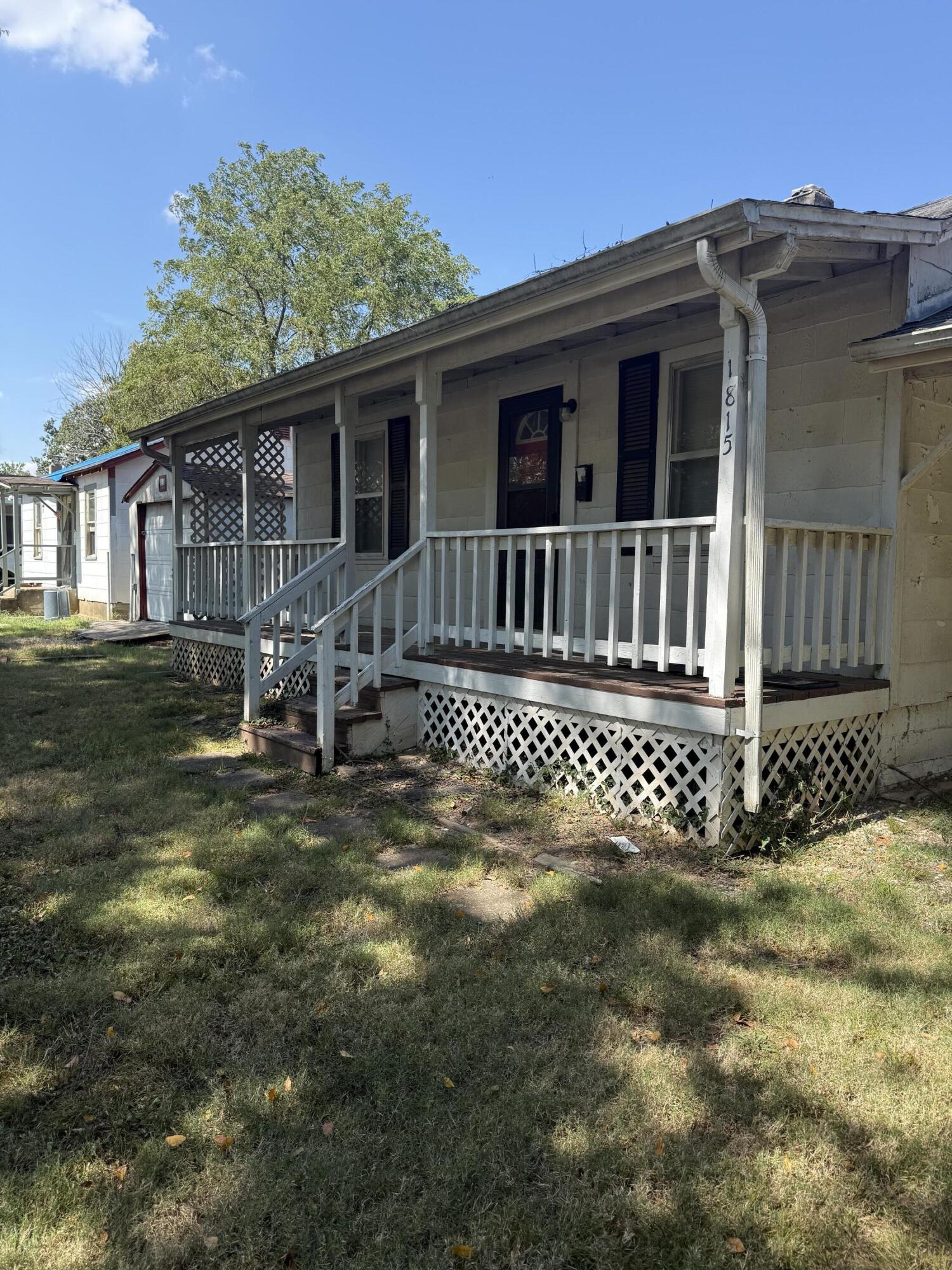 1815 West Scott Street Property Photo 2
