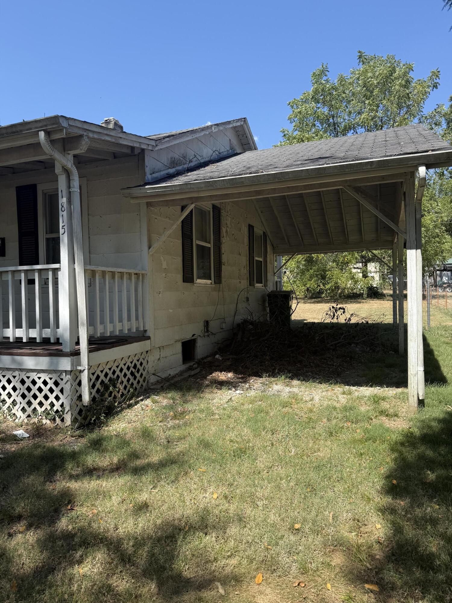 1815 West Scott Street Property Photo 3