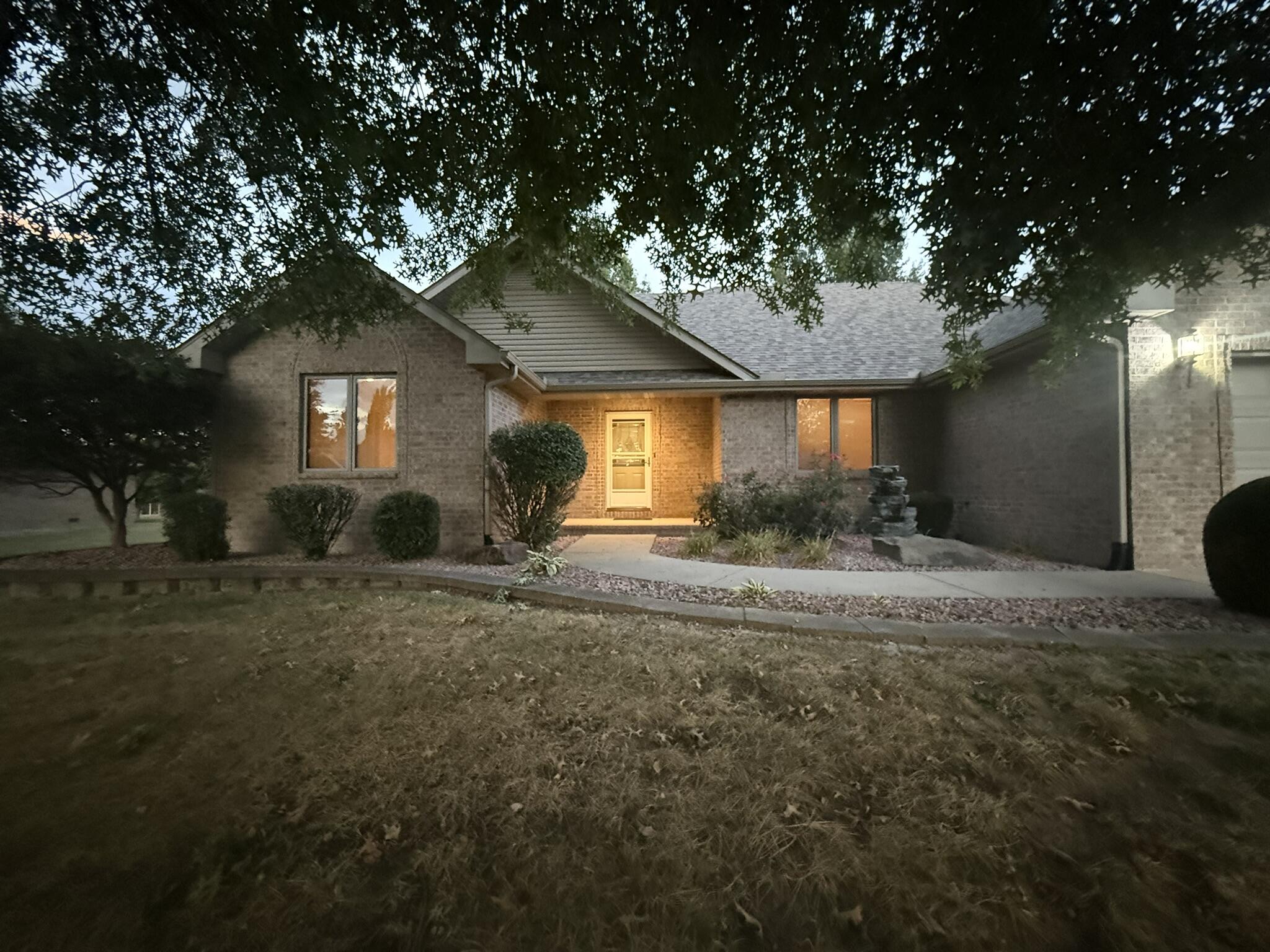 1360 South Meadow Lane Property Photo 1