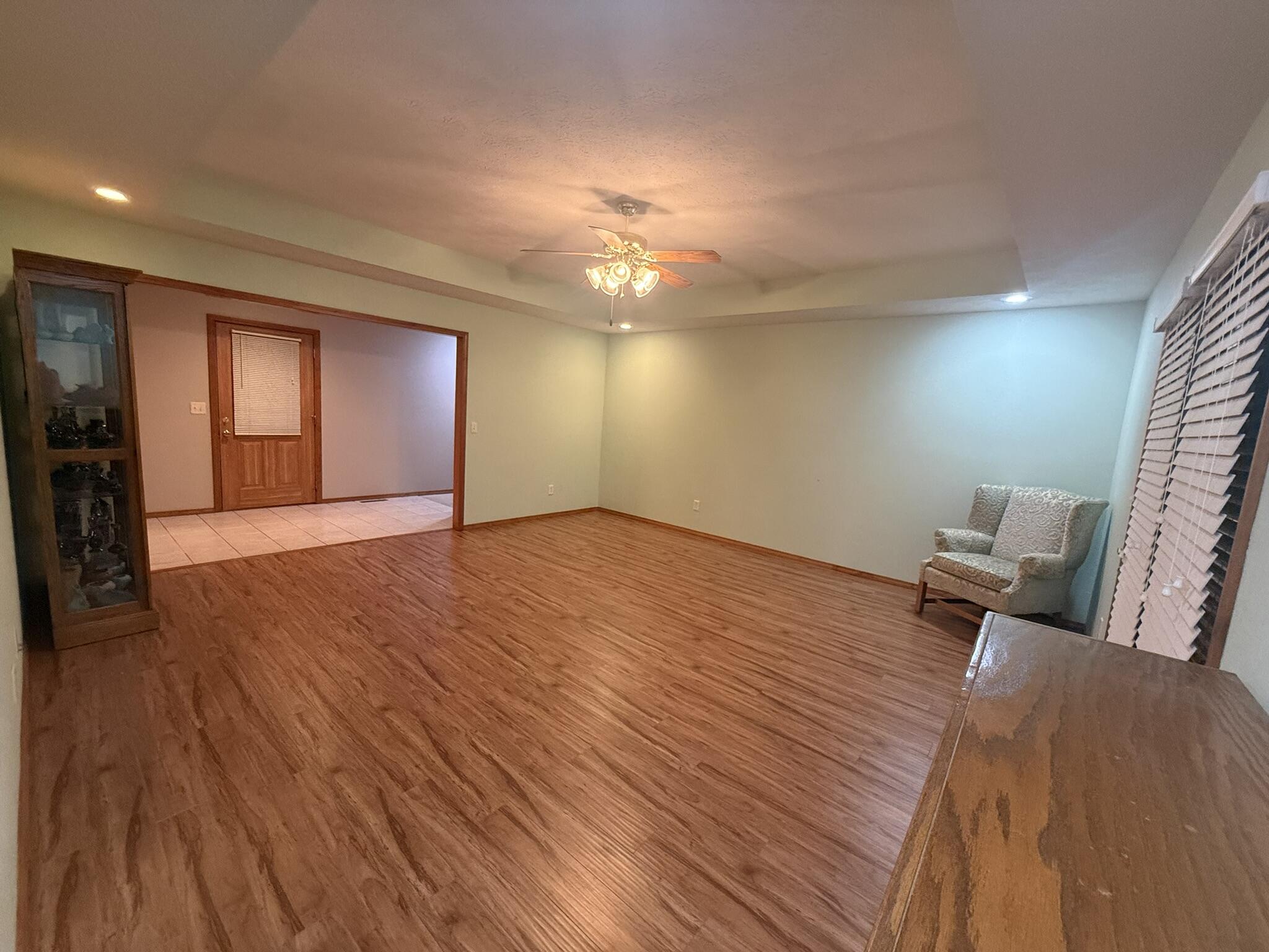 1360 South Meadow Lane Property Photo 18