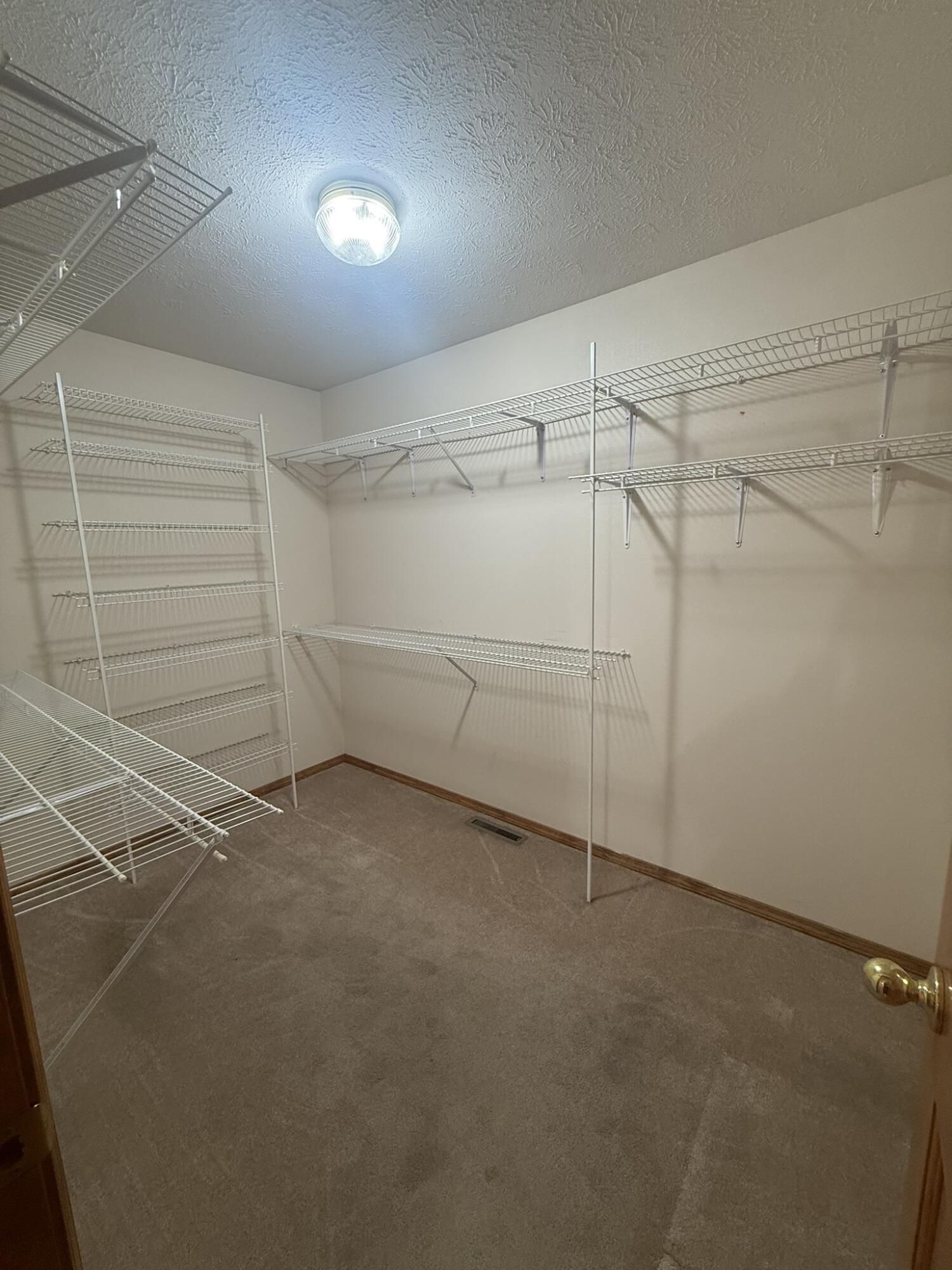 1360 South Meadow Lane Property Photo 26