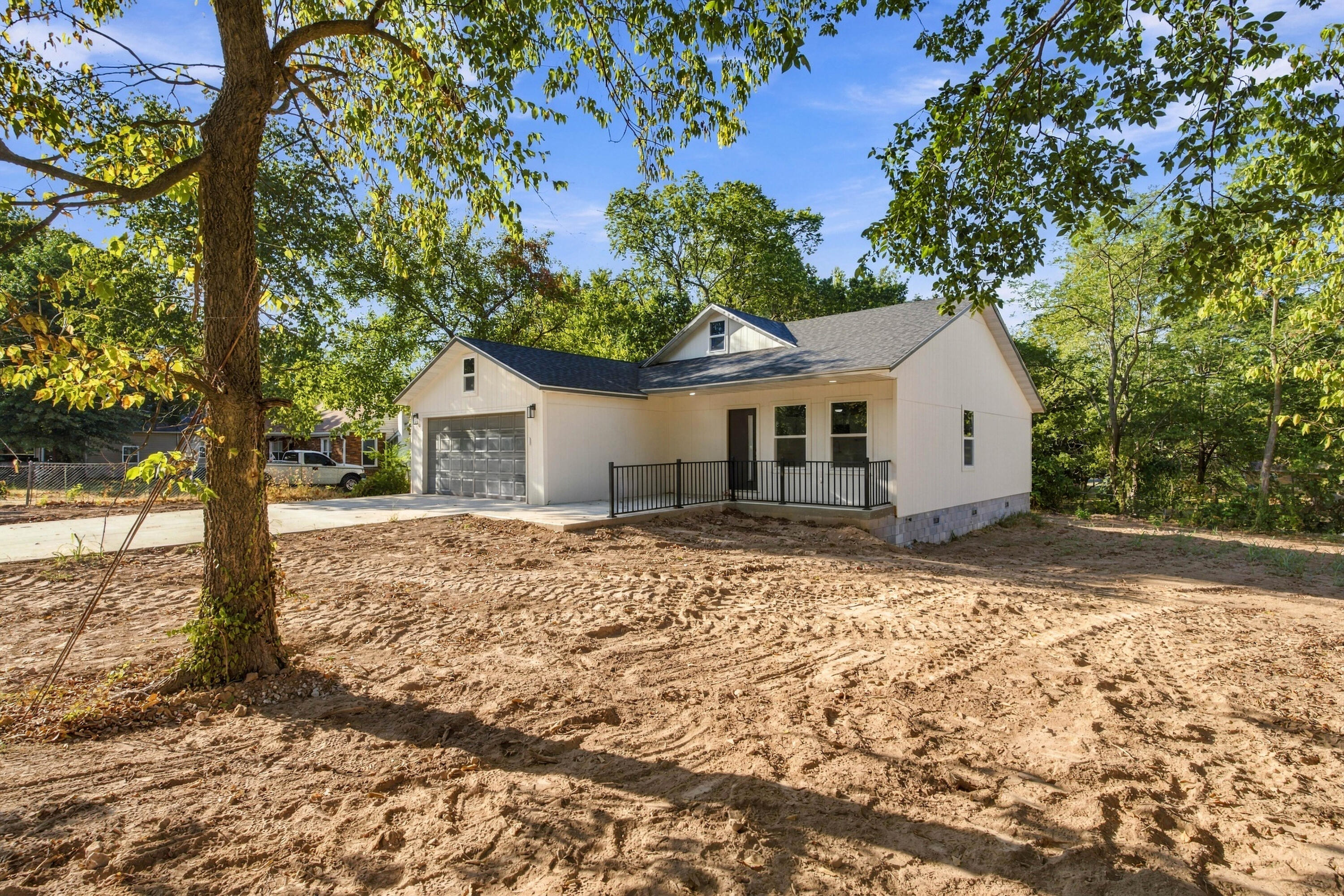 110 West Park Street Property Photo 1