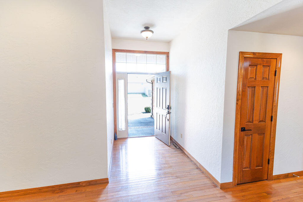 3779 North Ashbury Drive Property Photo 7