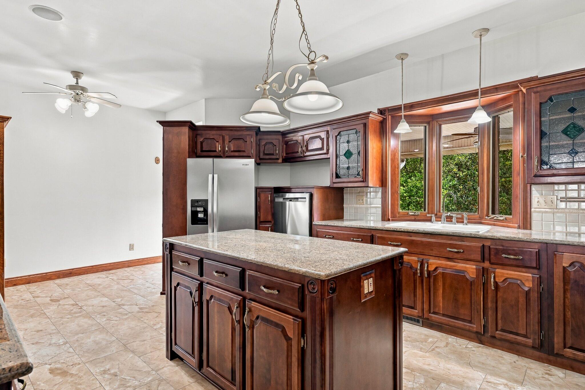 624 South Wood Haven Road Property Photo 16