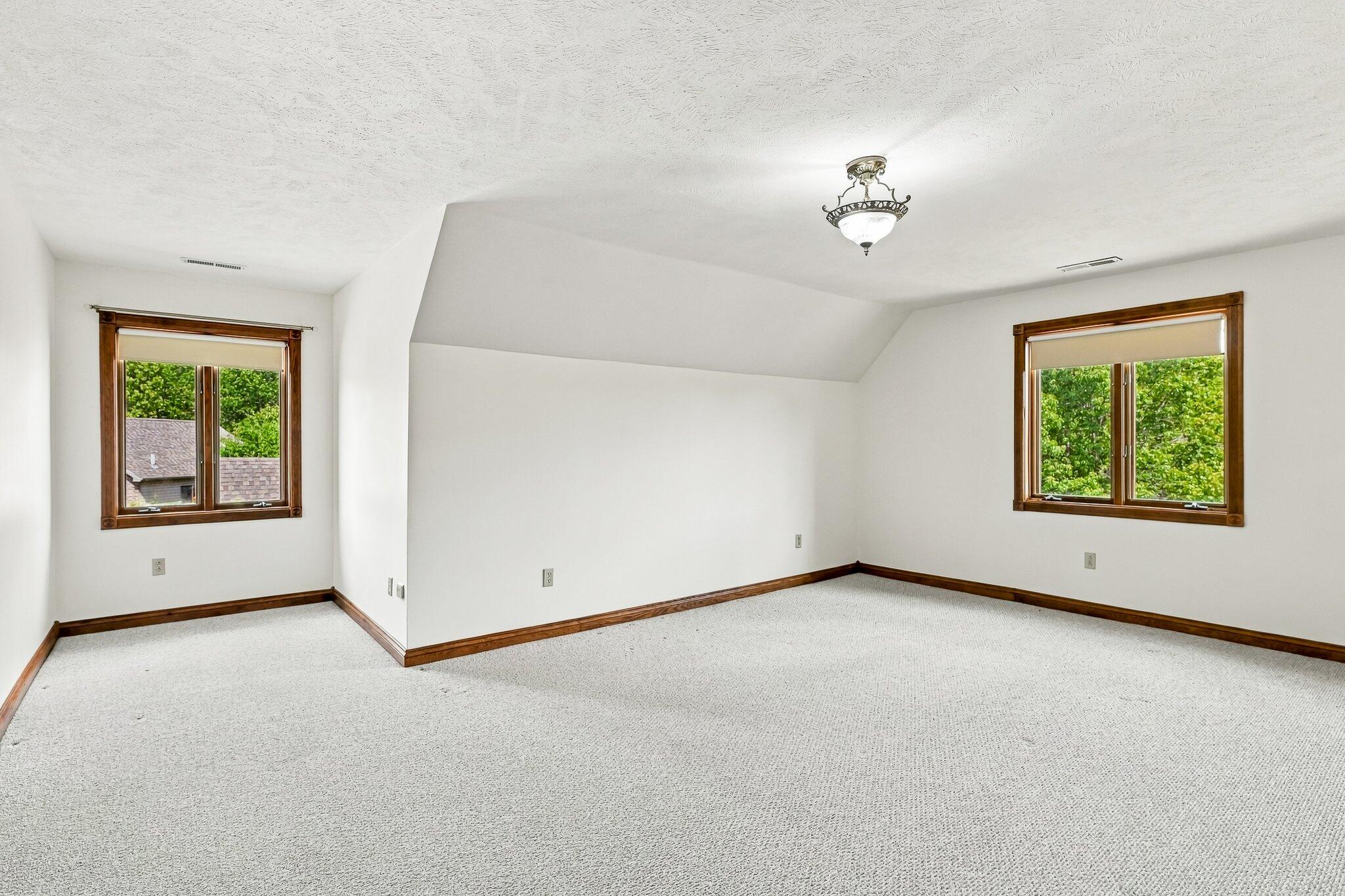 624 South Wood Haven Road Property Photo 29