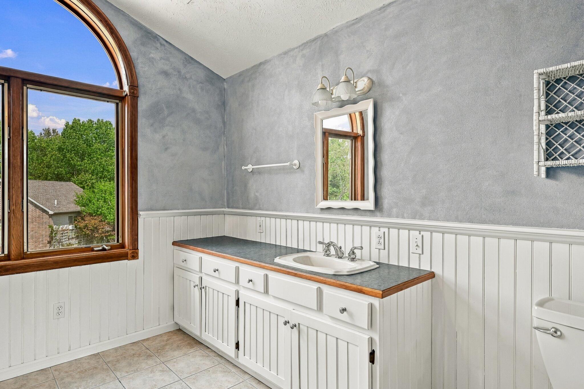 624 South Wood Haven Road Property Photo 32
