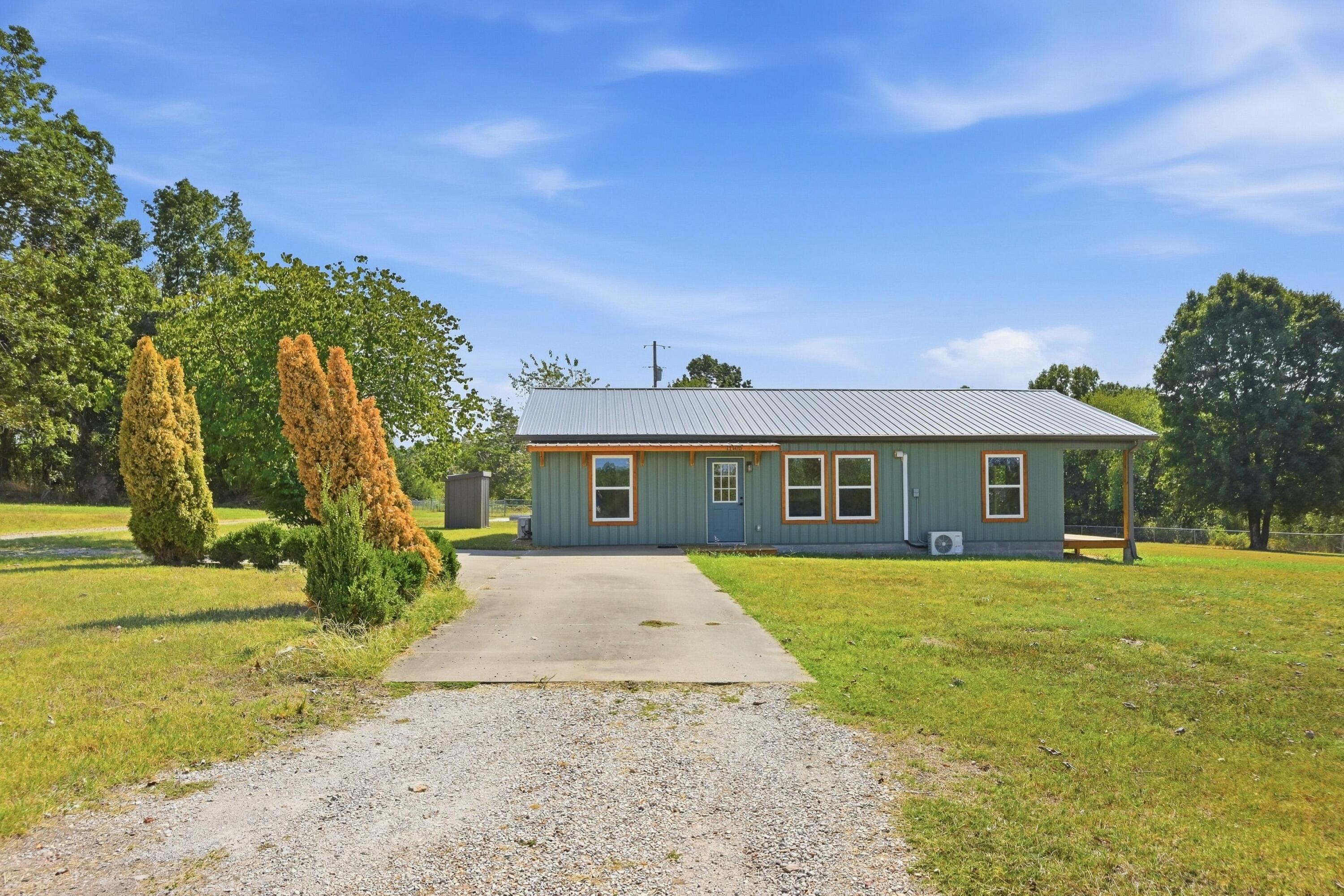 11905 Opal Lane Property Photo 1