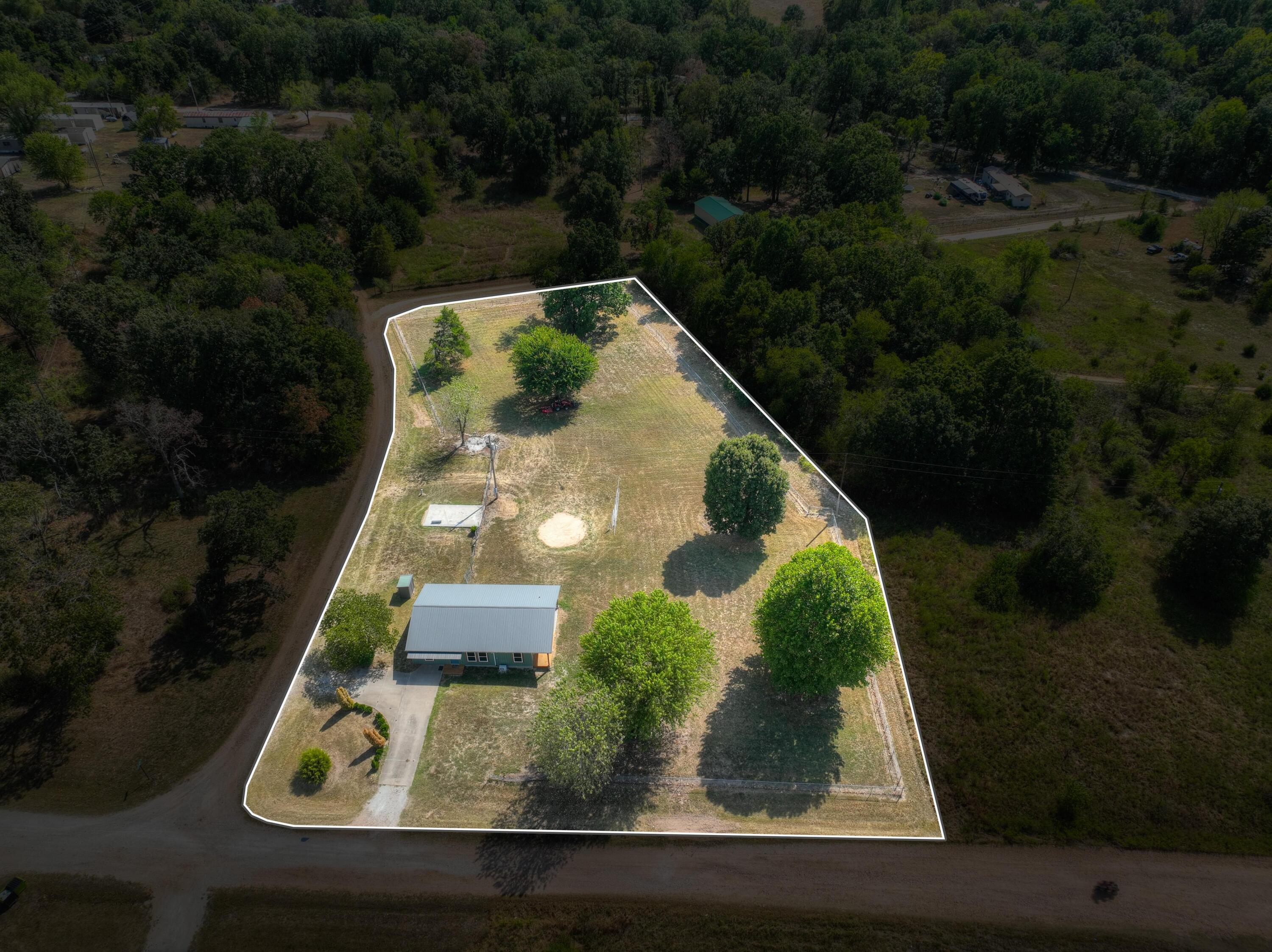 11905 Opal Lane Property Photo 2