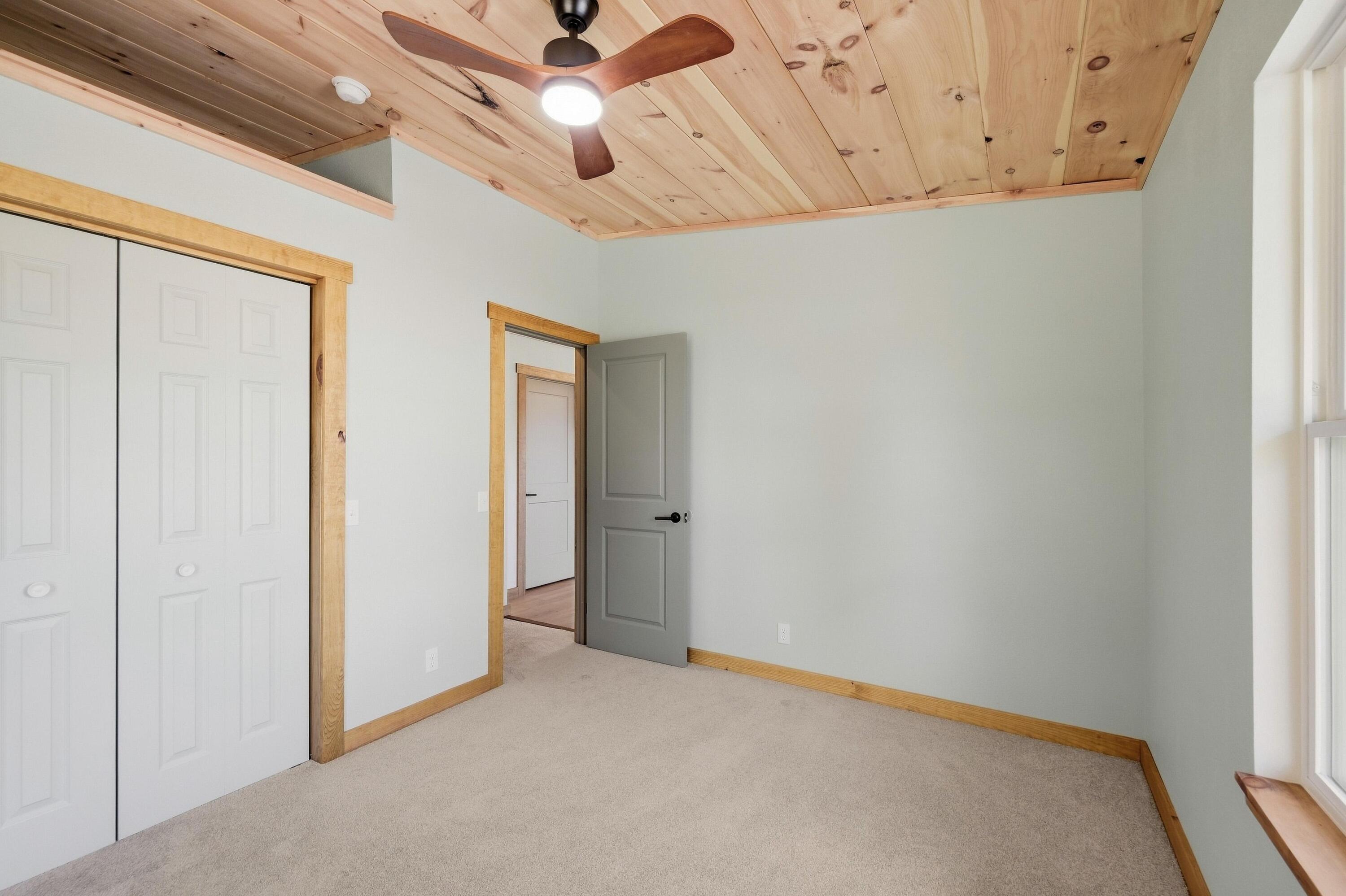 11905 Opal Lane Property Photo 32